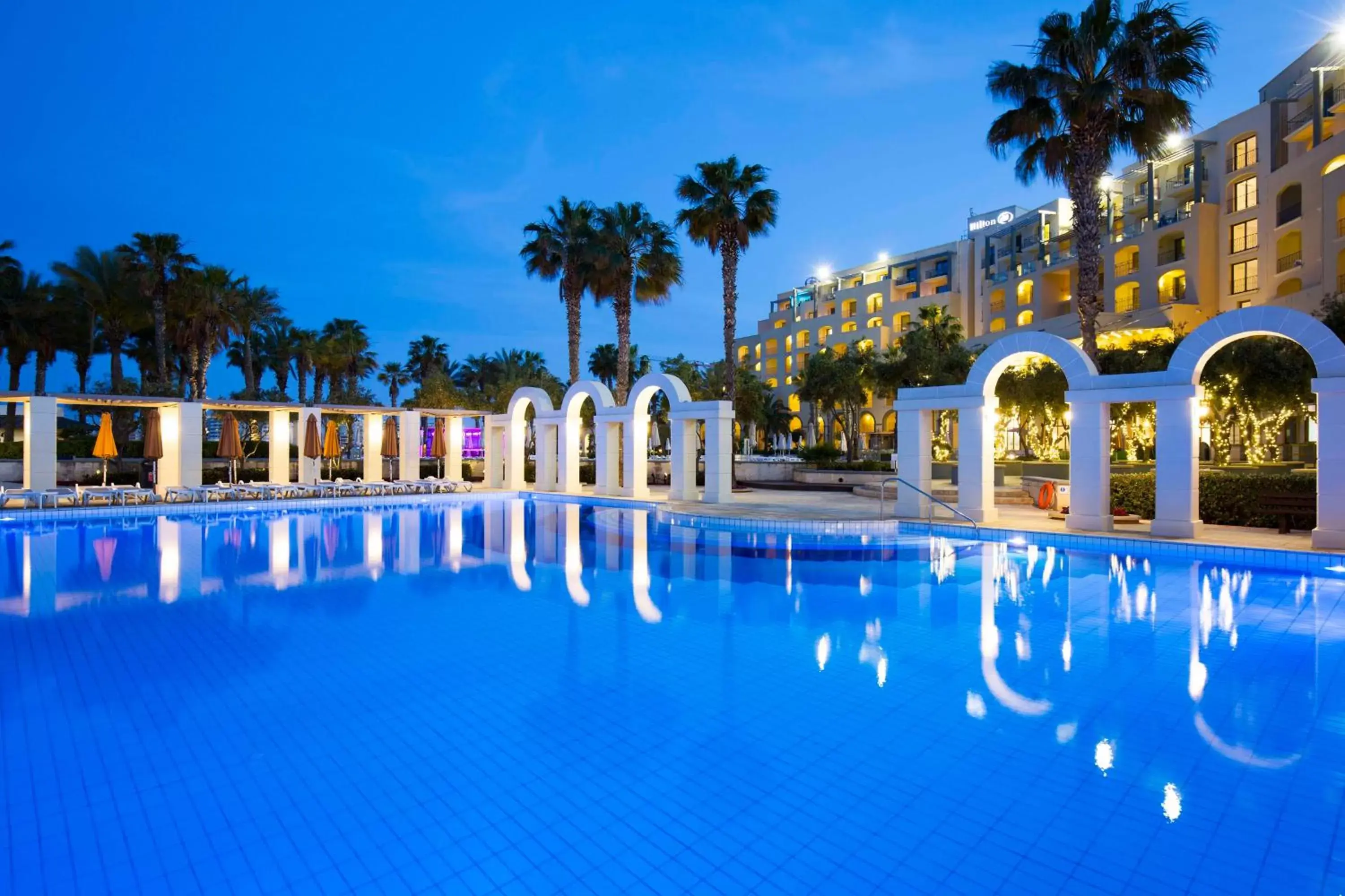Pool view, Swimming Pool in Hilton Malta
