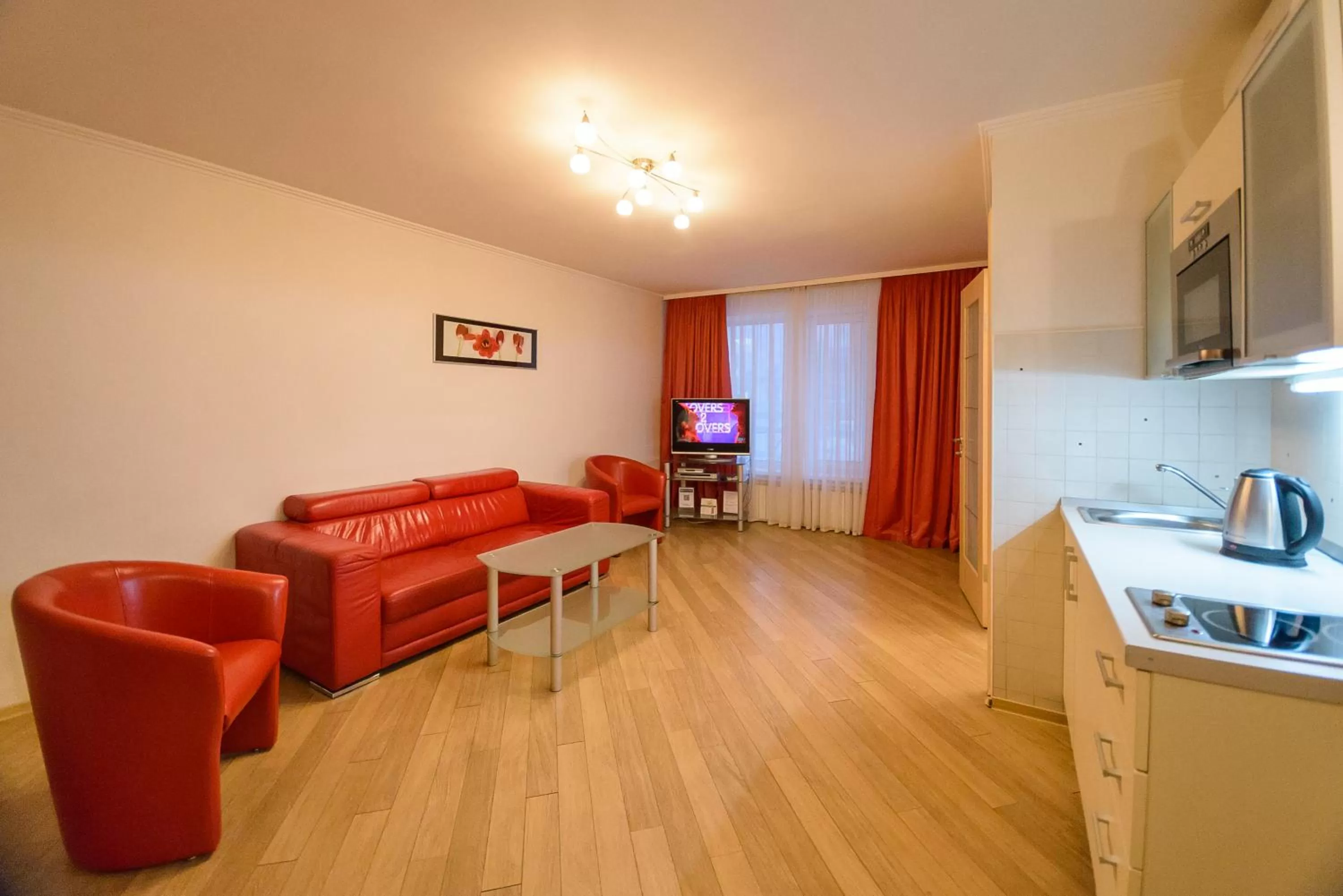 Kitchen or kitchenette, Seating Area in Partner Guest House