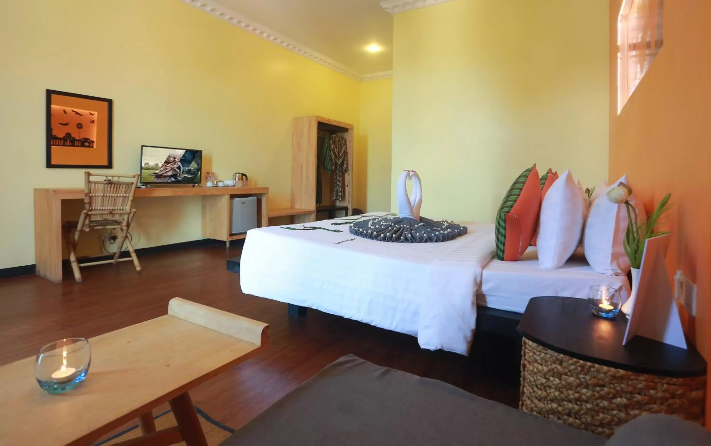 Bed in Central Indochine D'angkor Hotel Bed in Central Indochine D'angkor Hotel