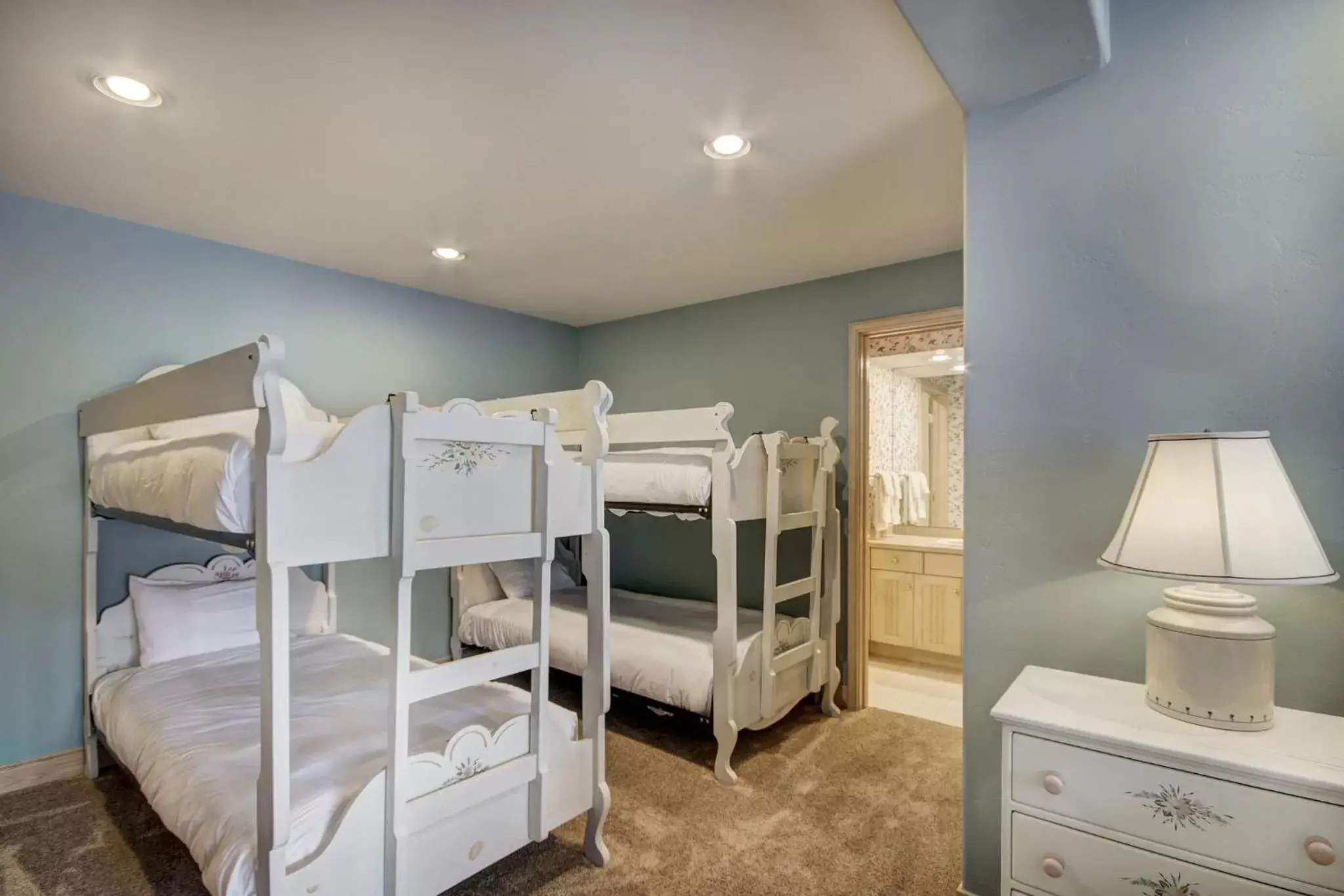 Photo of the whole room, Bunk Bed in The Pines Lodge, a RockResort