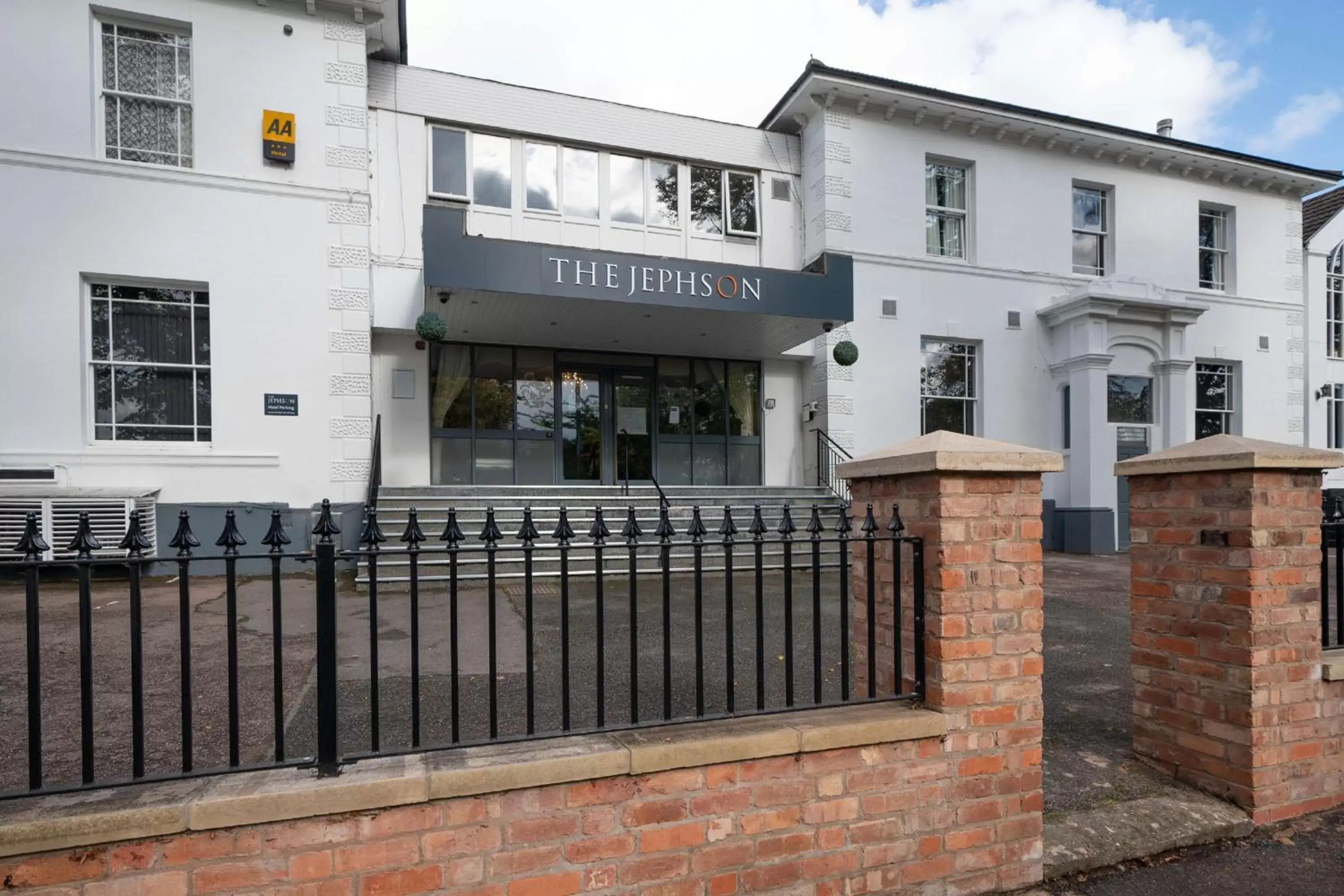 Property building in The Jephson Hotel; BW Signature Collection Property building in The Jephson Hotel; BW Signature Collection