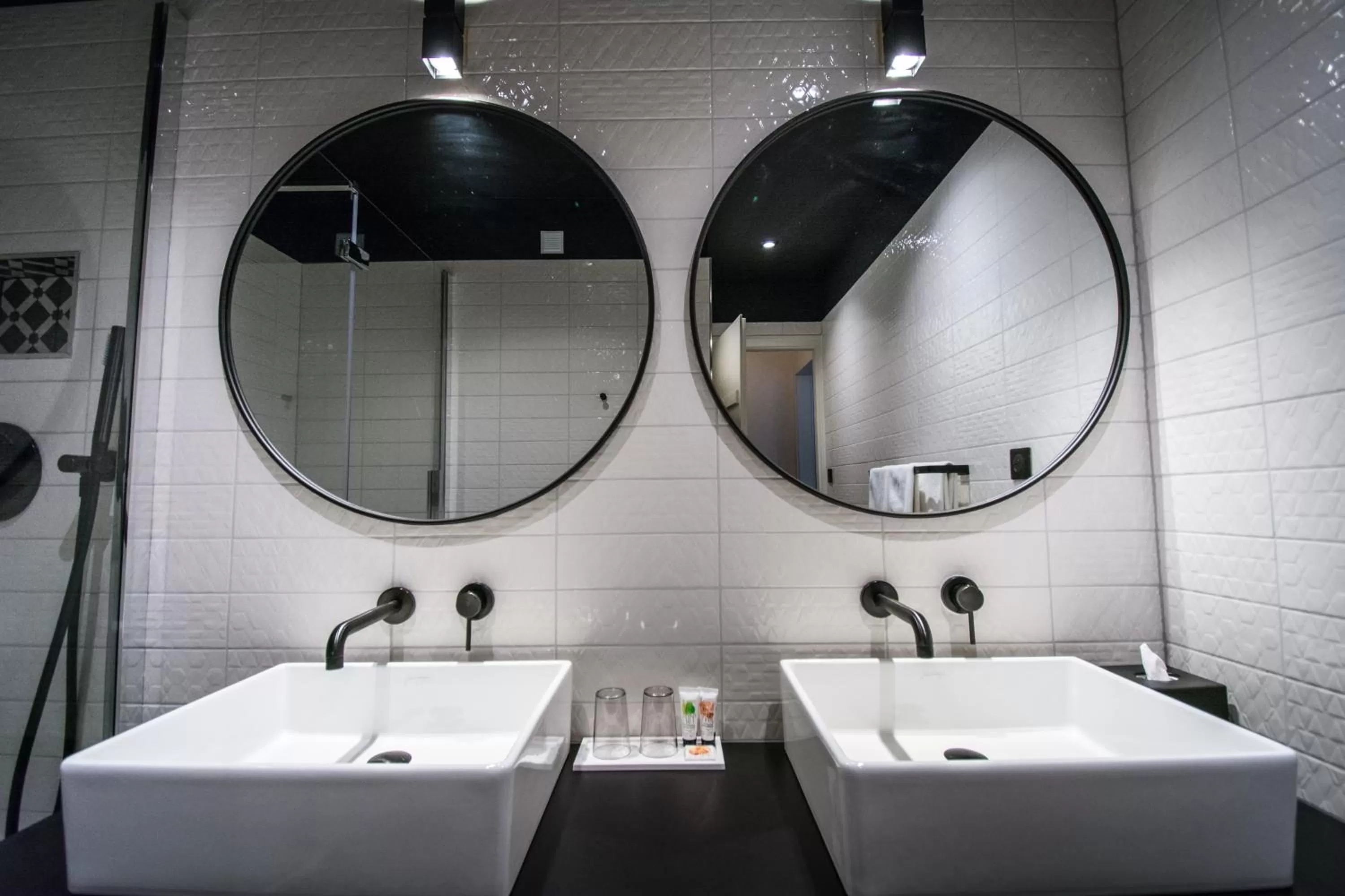 Bathroom in Hôtel Restaurant Vaillant proche Europapark Rulantica