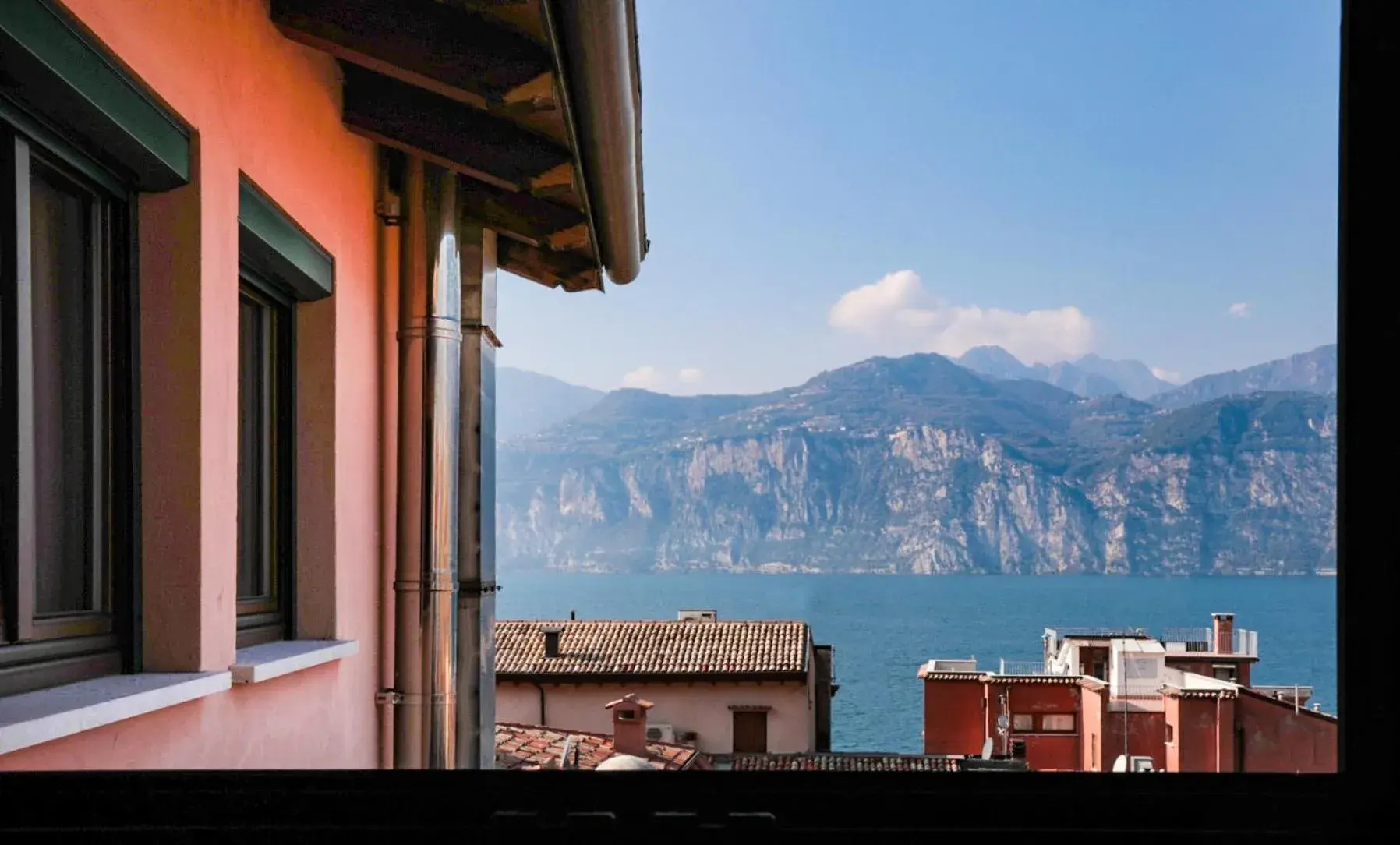 Mountain View in Hotel Lago Di Garda