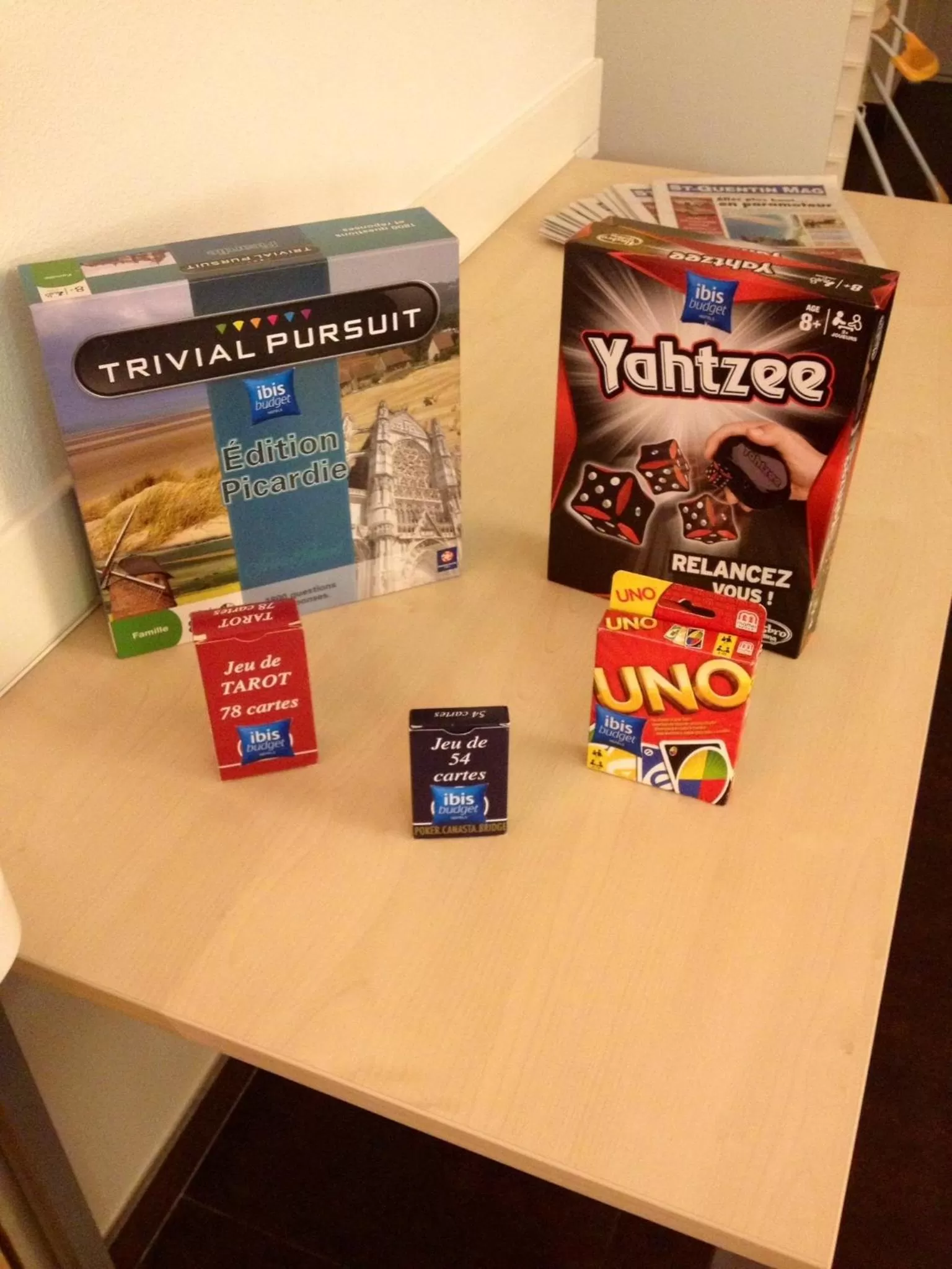 Staff in ibis budget Saint-Quentin Centre Gare