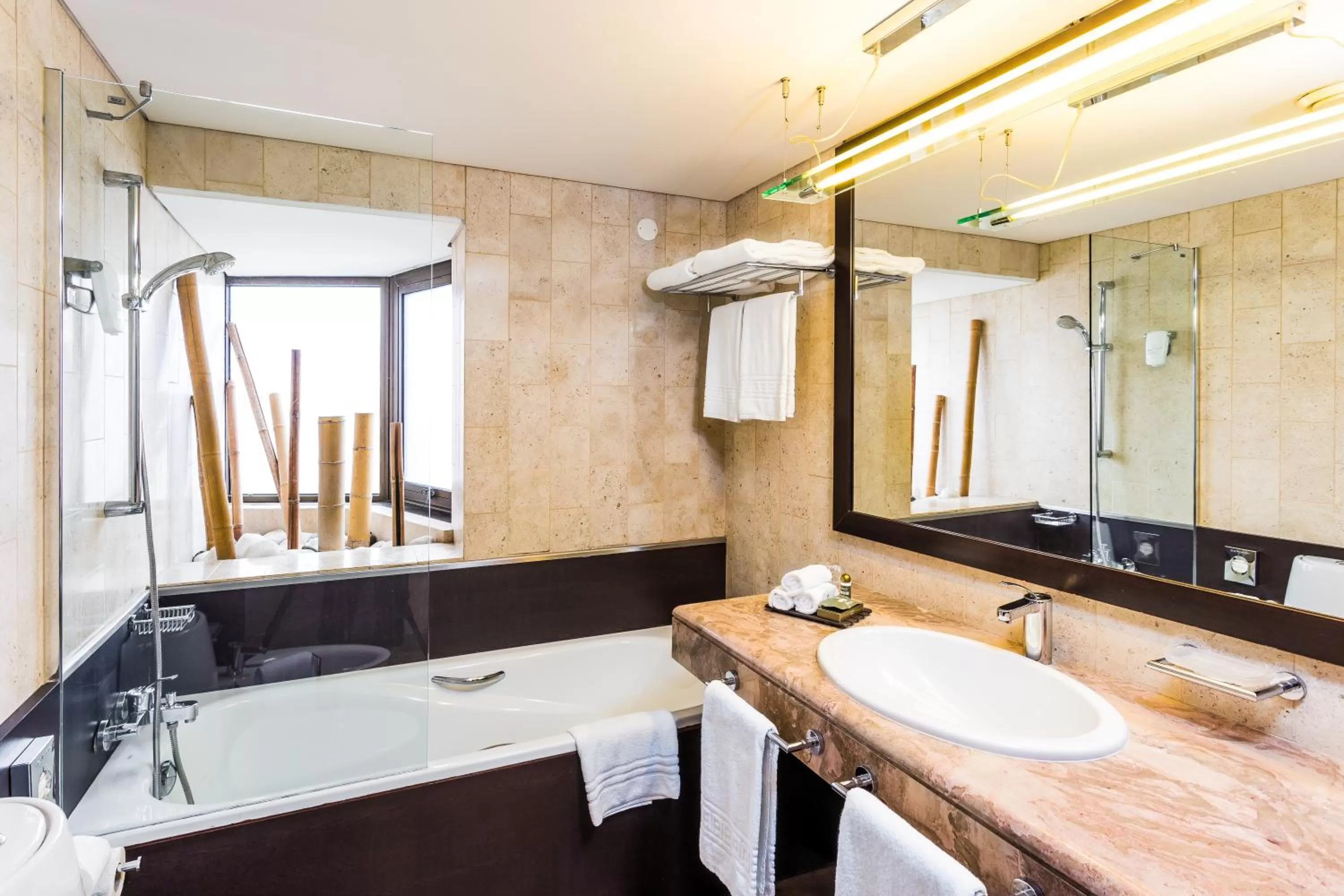 Bathroom in Legendary Lisboa Suites