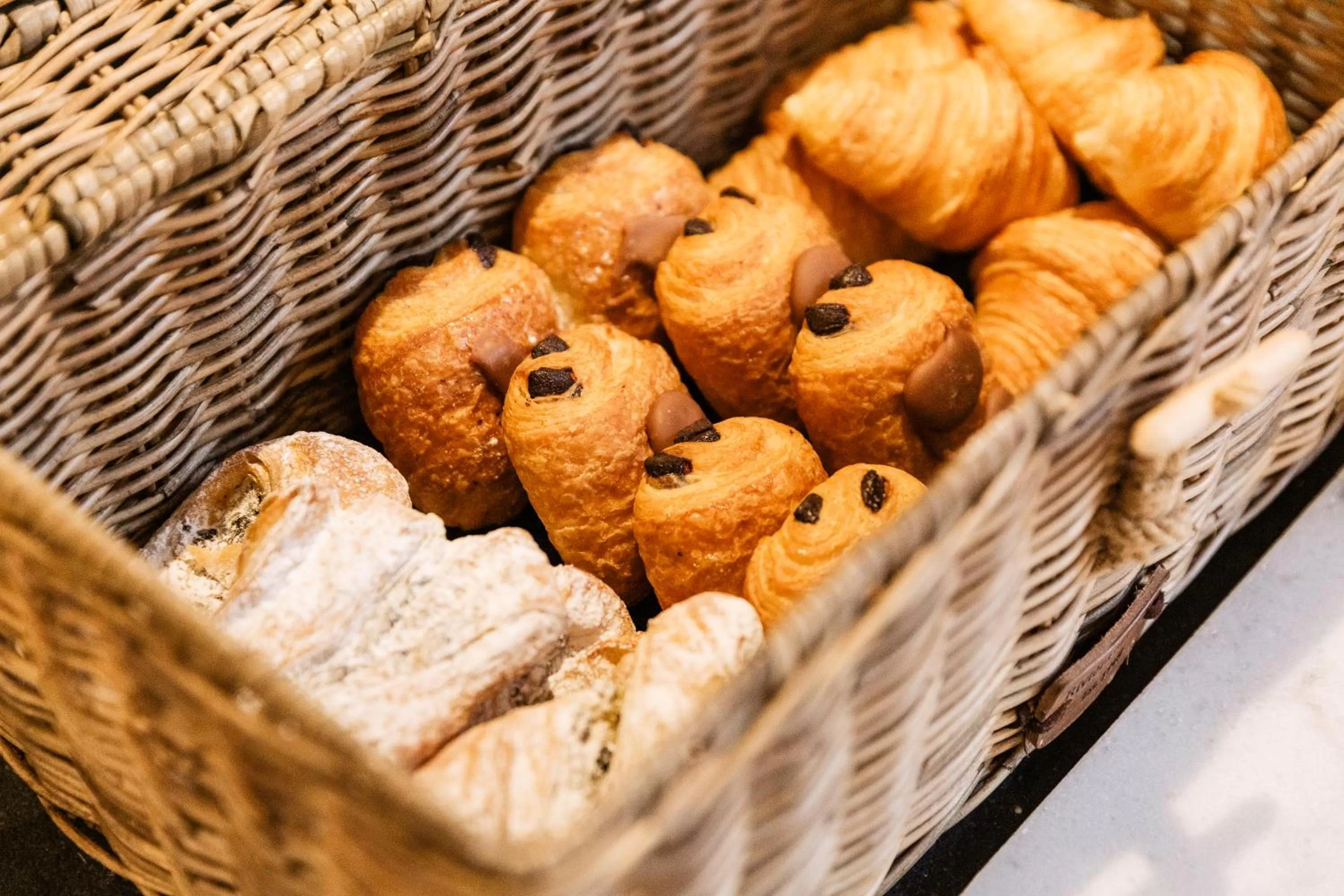 Breakfast in Hotel Cocoon