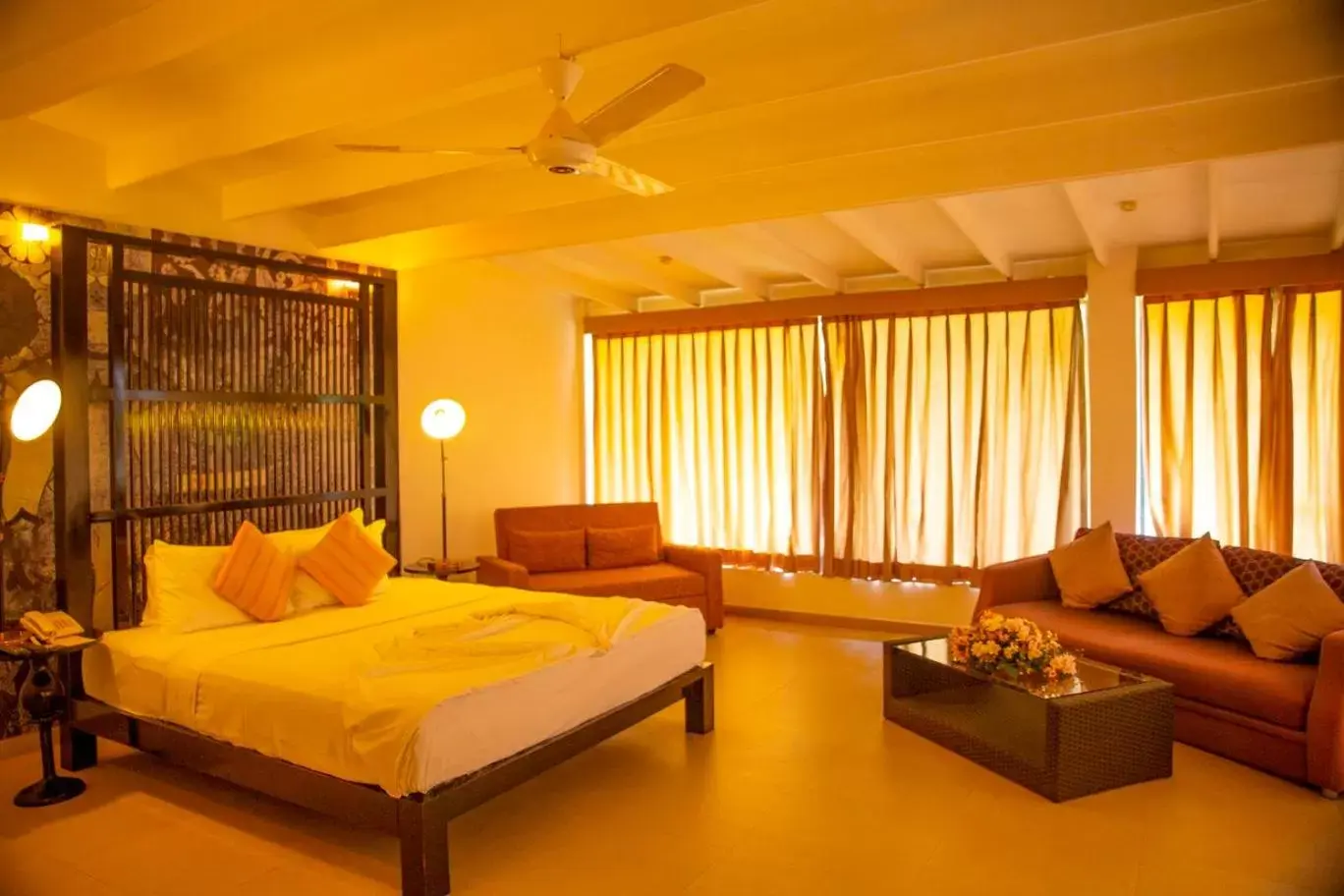 Bedroom in Thilanka Hotel