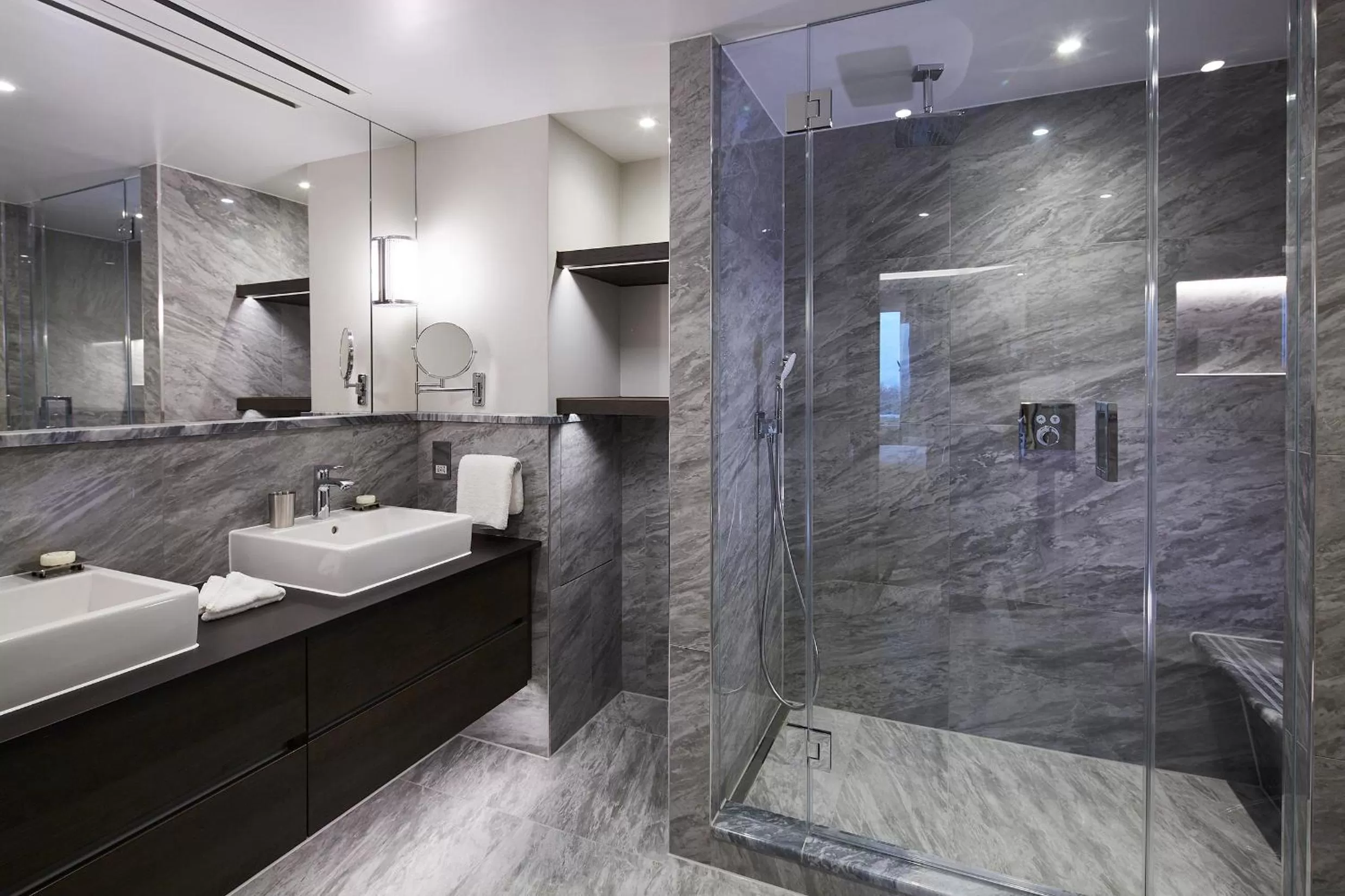 Bathroom in Cheval Gloucester Park at Kensington