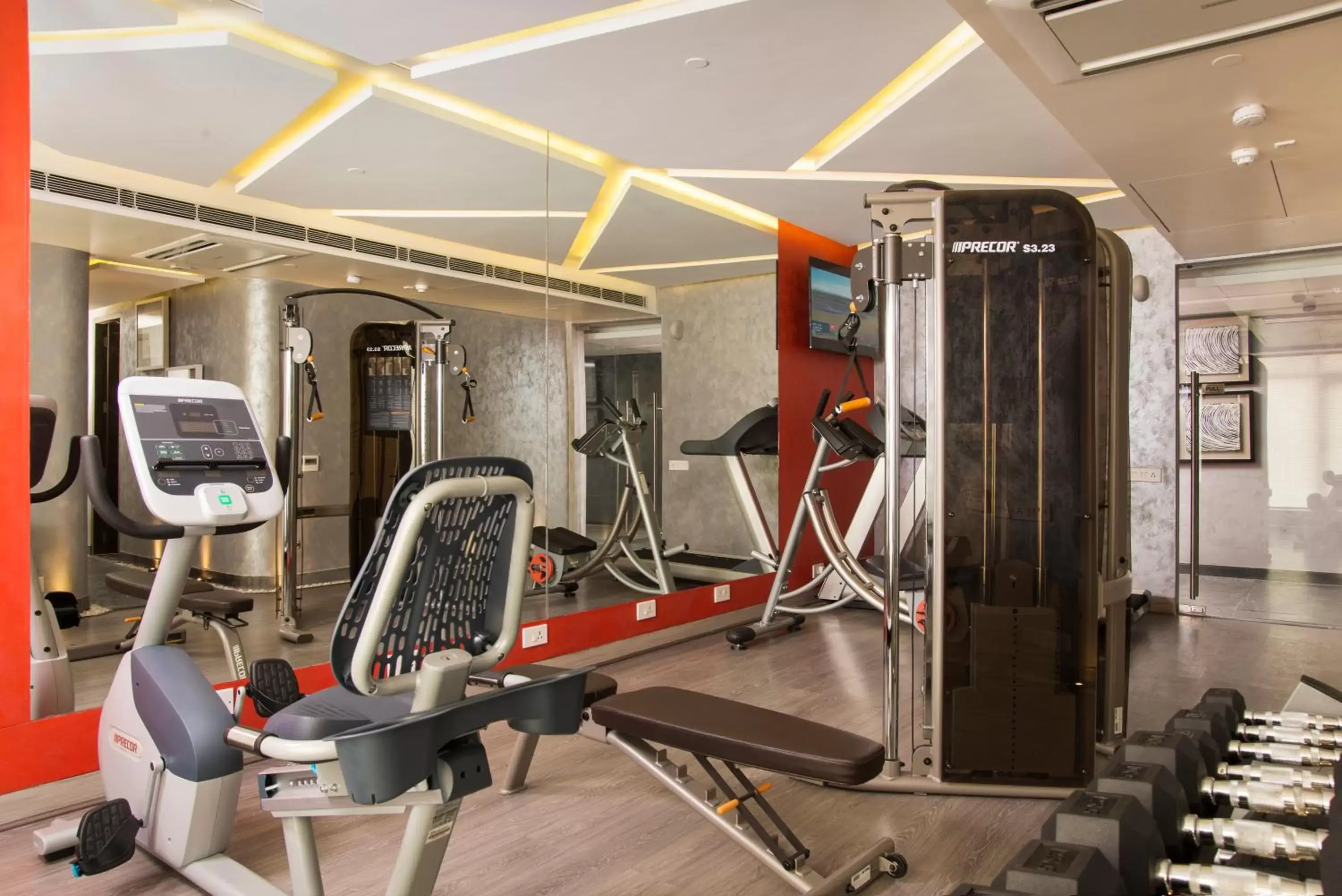 Fitness centre/facilities, Fitness Center/Facilities in Aauris
