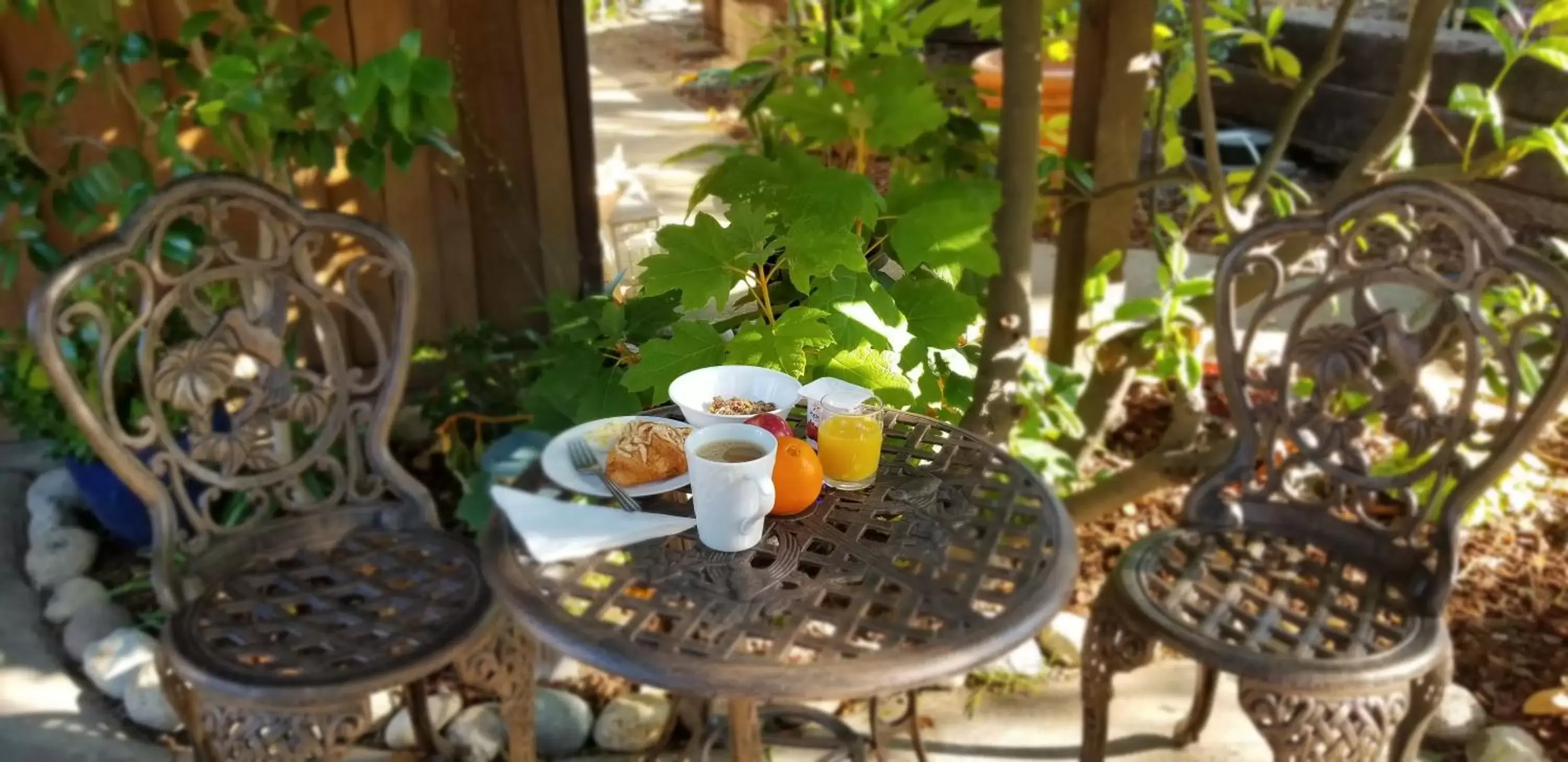 Continental breakfast, Food in Carmel Valley Lodge