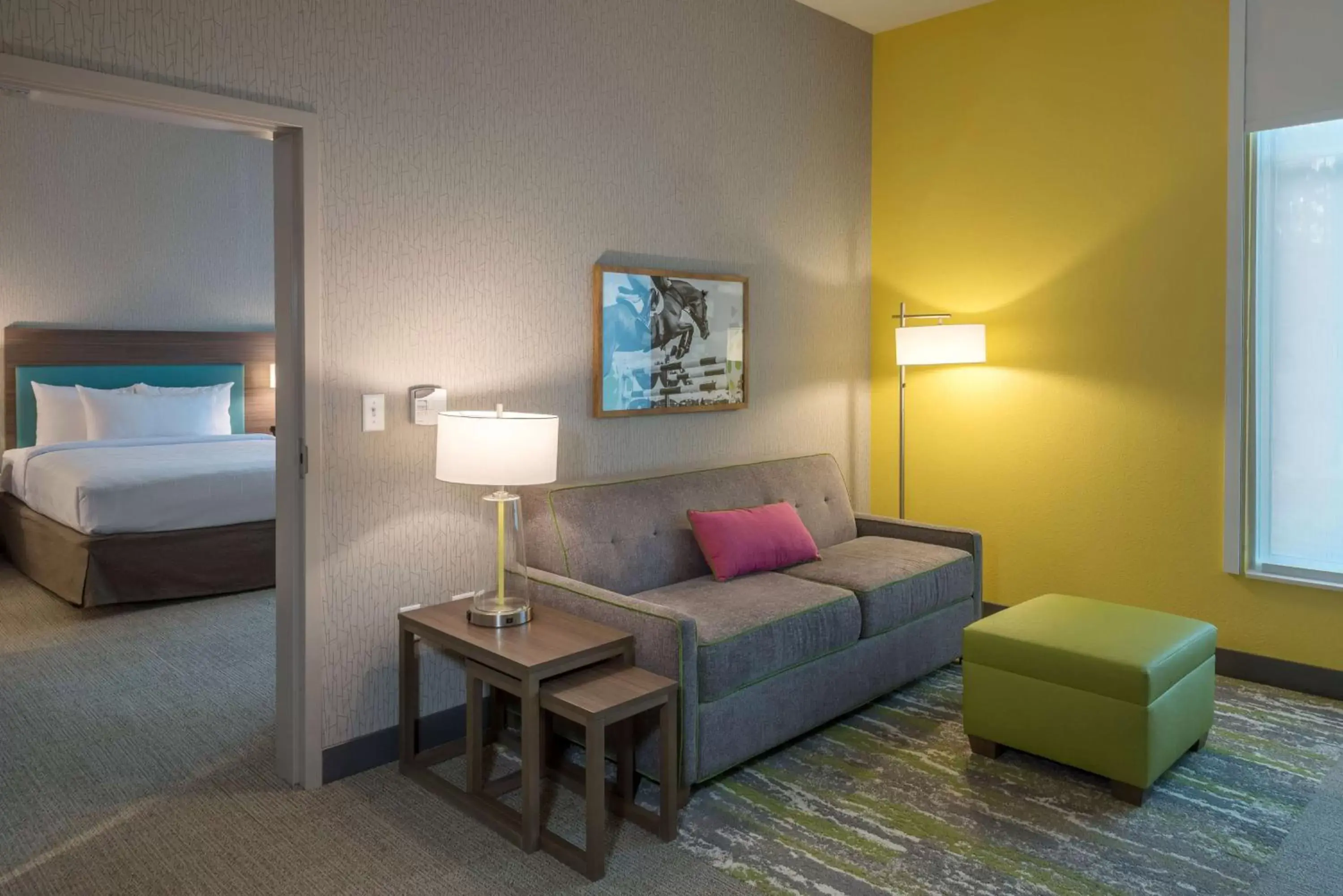 Living room, Seating Area in Home2 Suites By Hilton Memphis East / Germantown, Tn