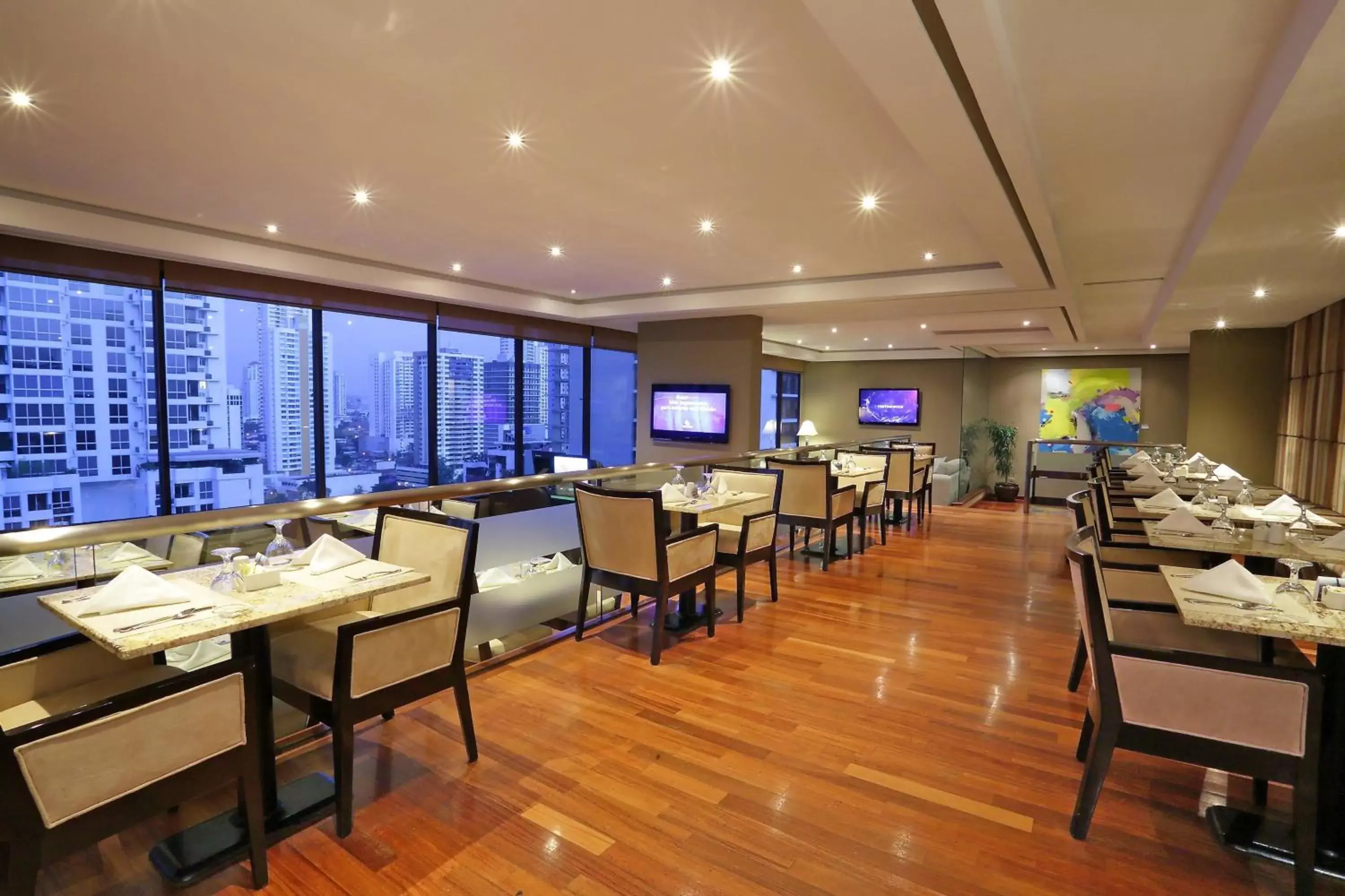 Lounge or bar, Restaurant/Places to Eat in Sheraton Grand Panama