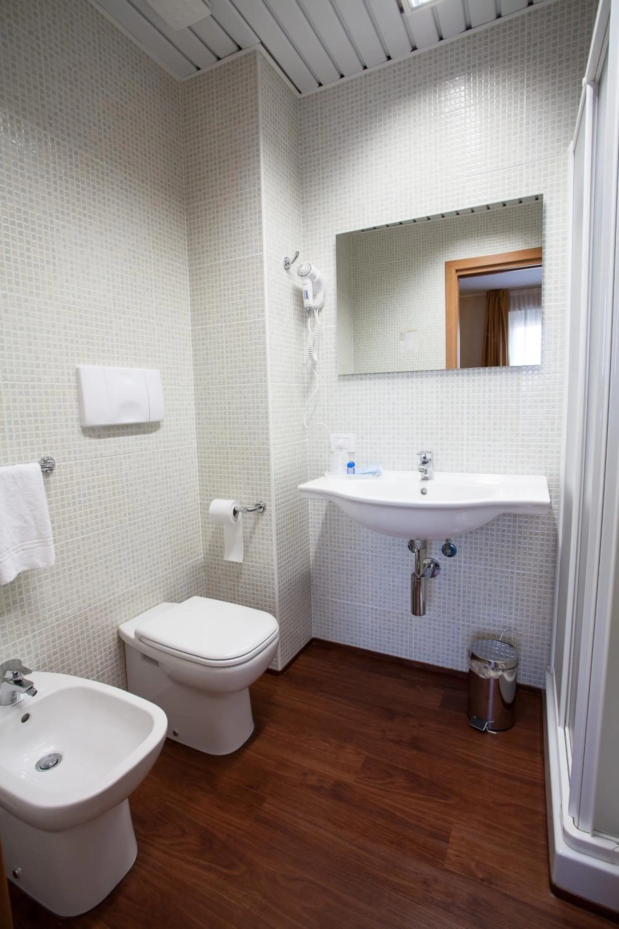 Bathroom in Hotel Esperia