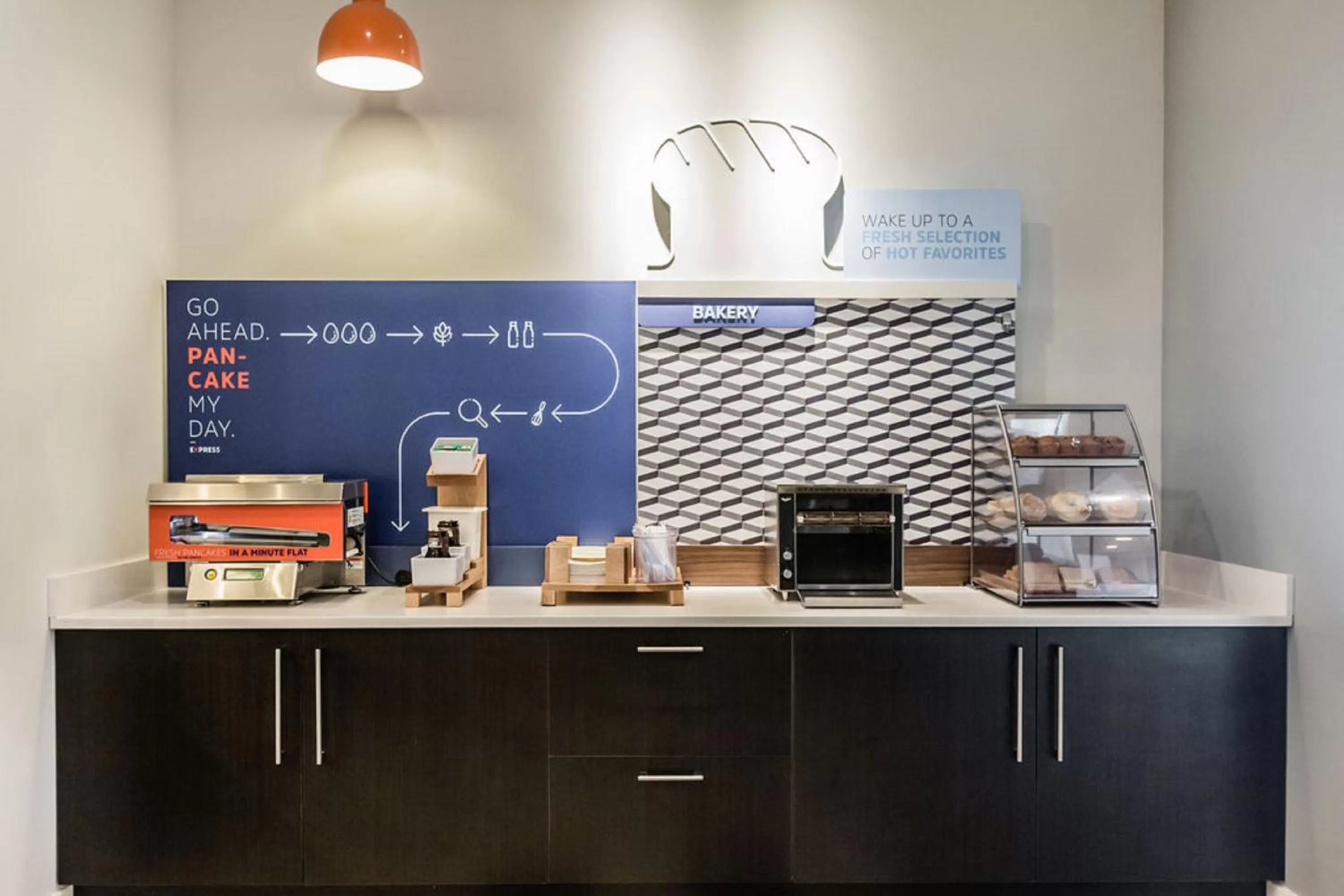 Breakfast in Holiday Inn Express & Suites Edmonton N - St Albert by IHG