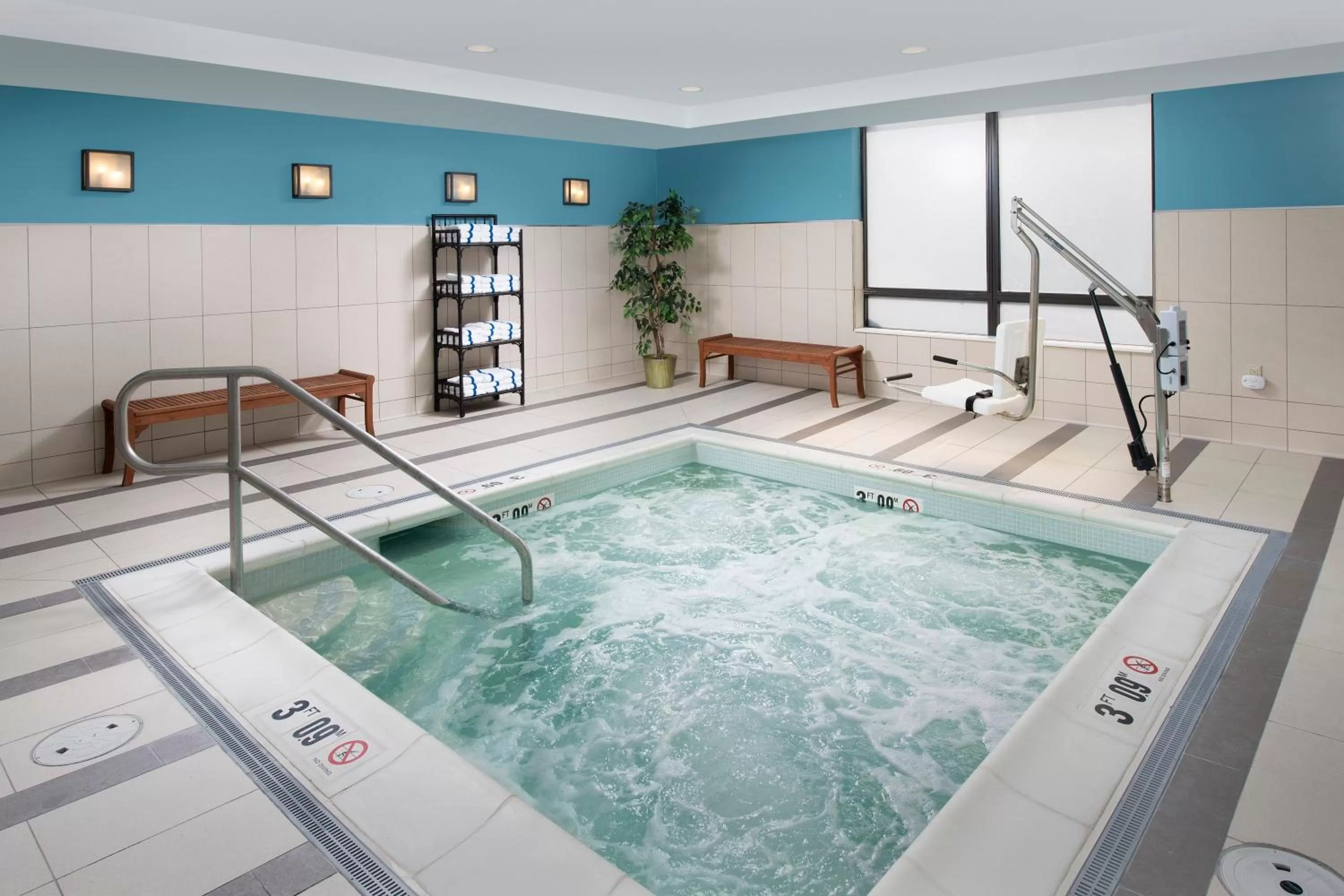 Swimming pool in Holiday Inn Express Boston North-Woburn by IHG