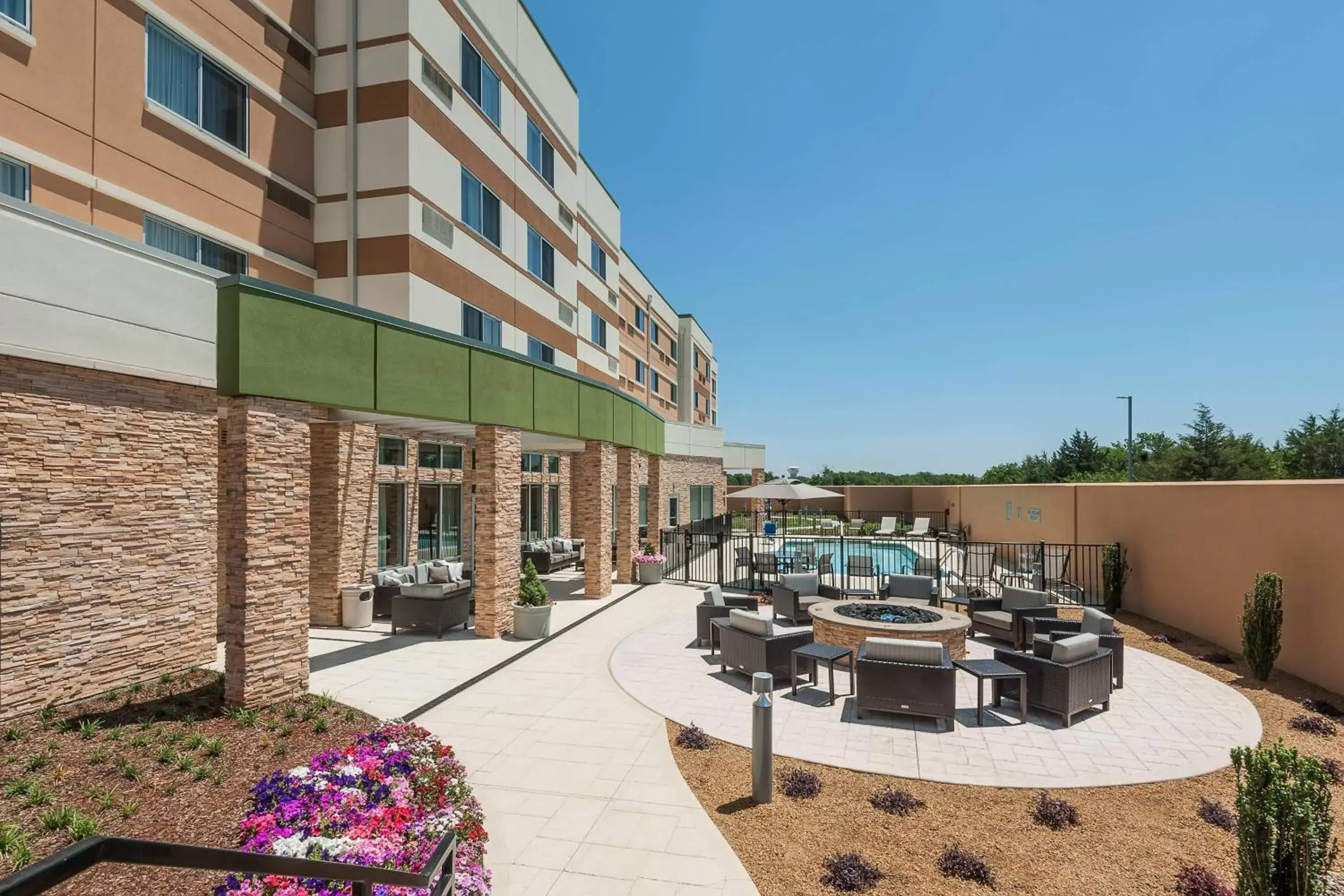 Property building in Courtyard by Marriott Ardmore