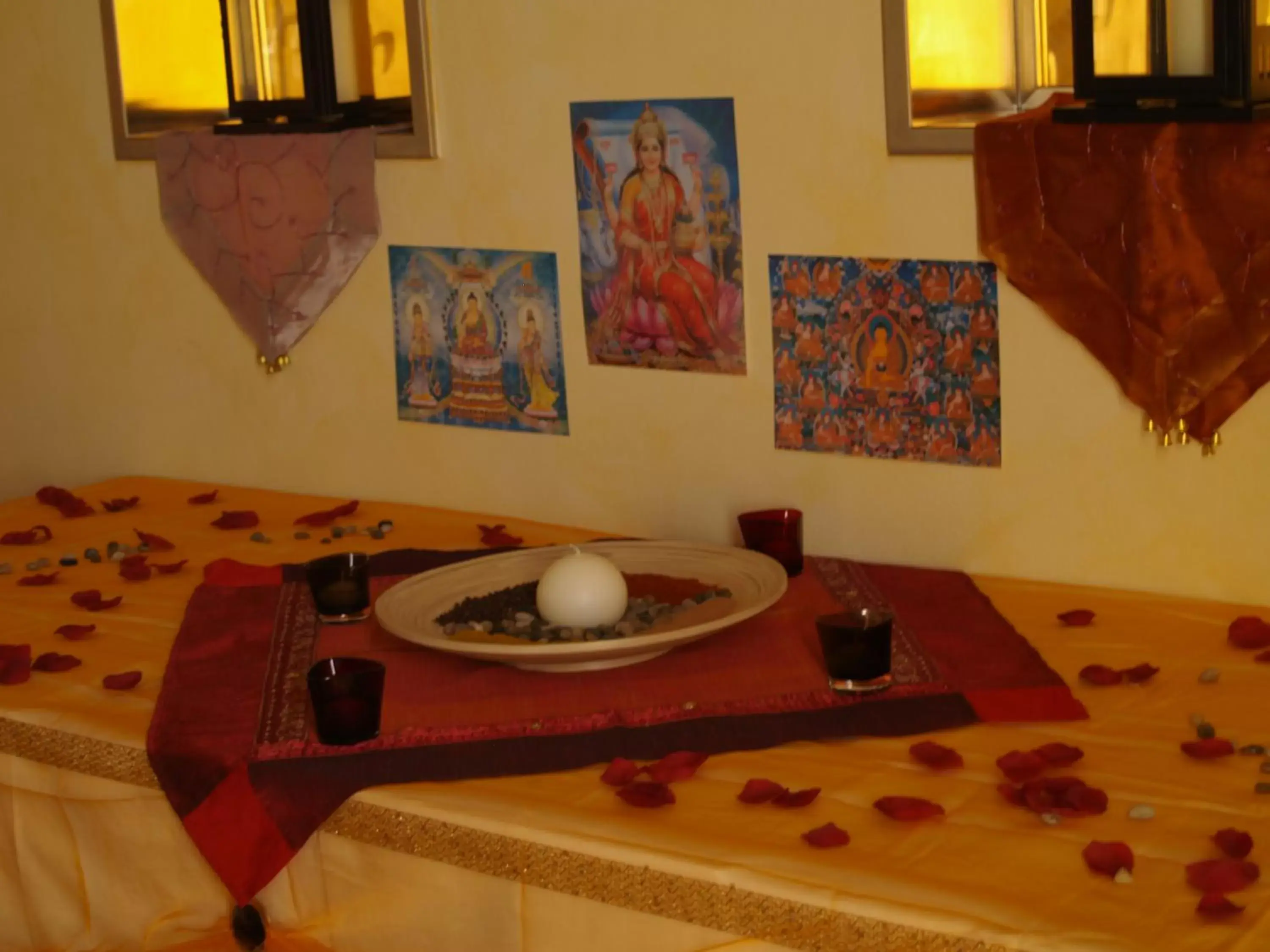 Place of worship, Dining Area in Grand Hotel Forlì