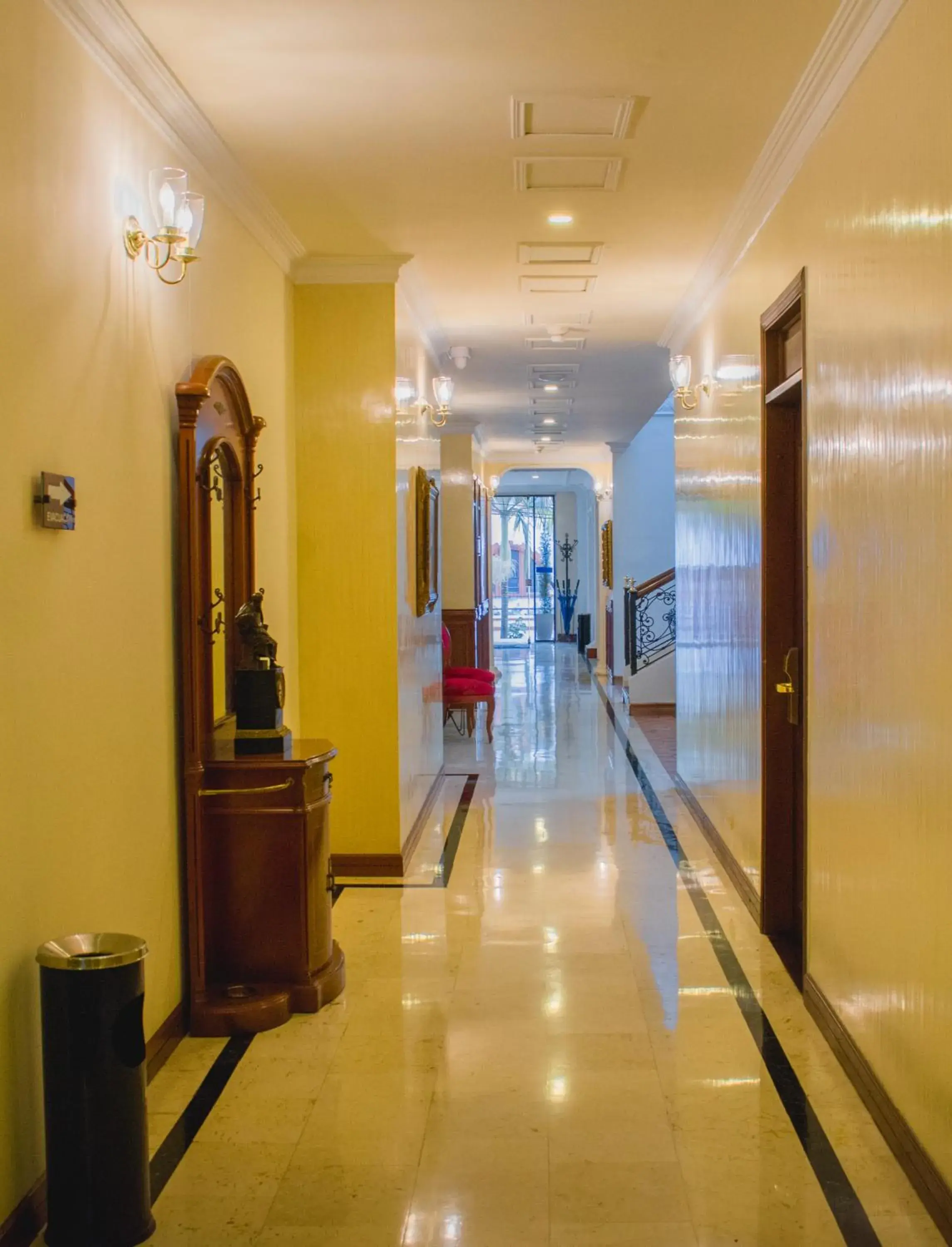 Lobby/Reception in Hotel Castilla Real