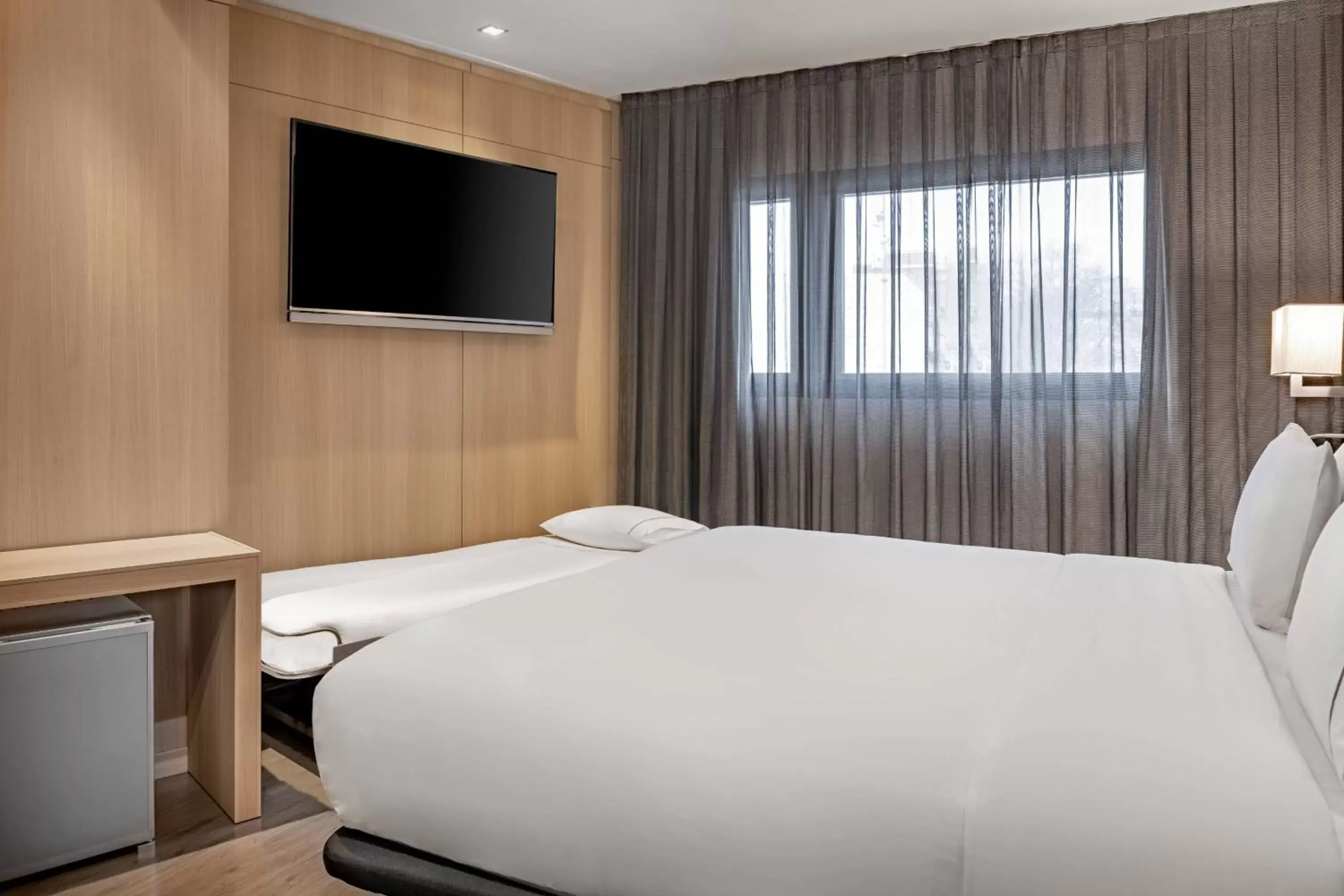 Photo of the whole room, Bed in AC Hotel Sants by Marriott