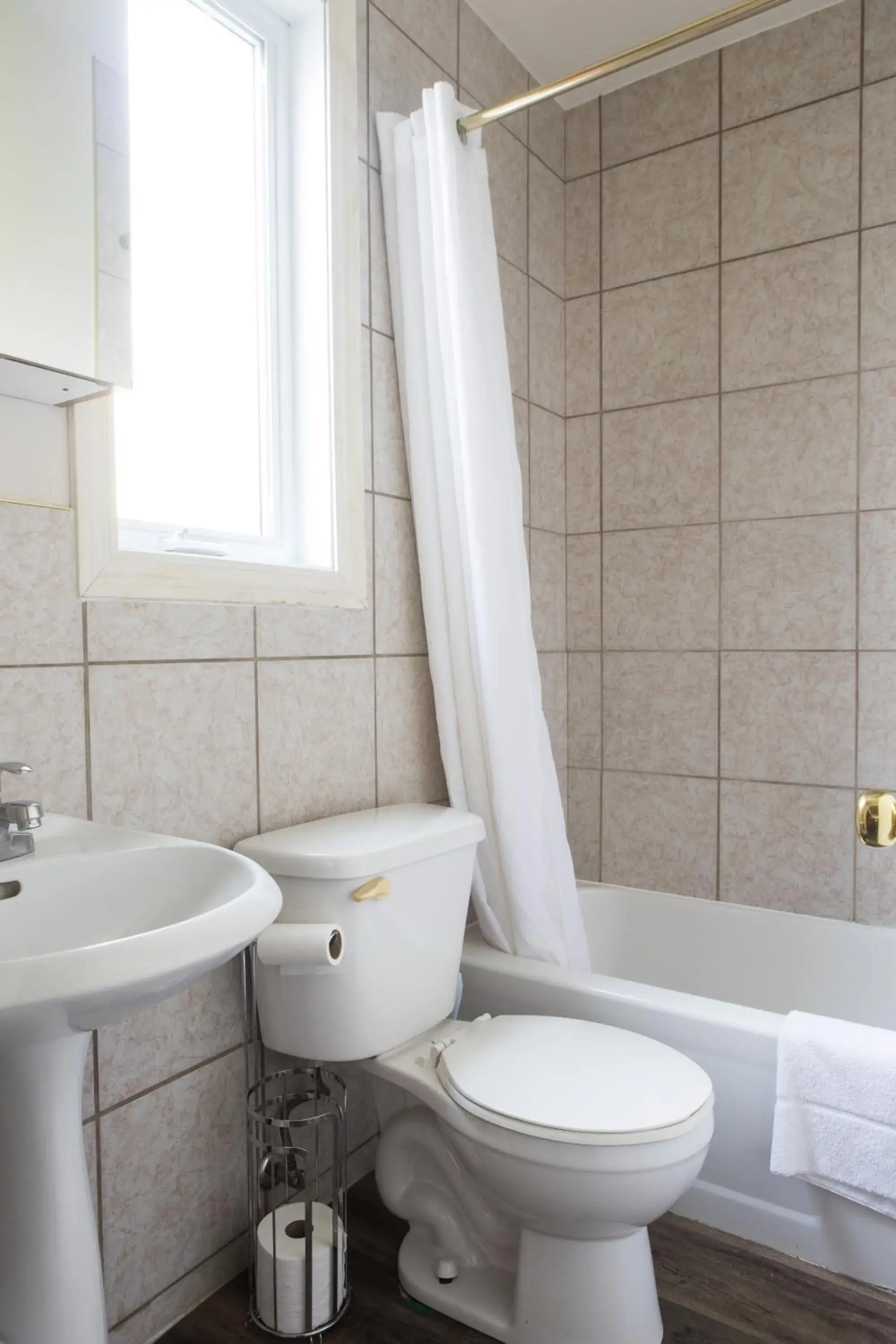 Bathroom in Auberge Motel LA RÉFÉRENCE