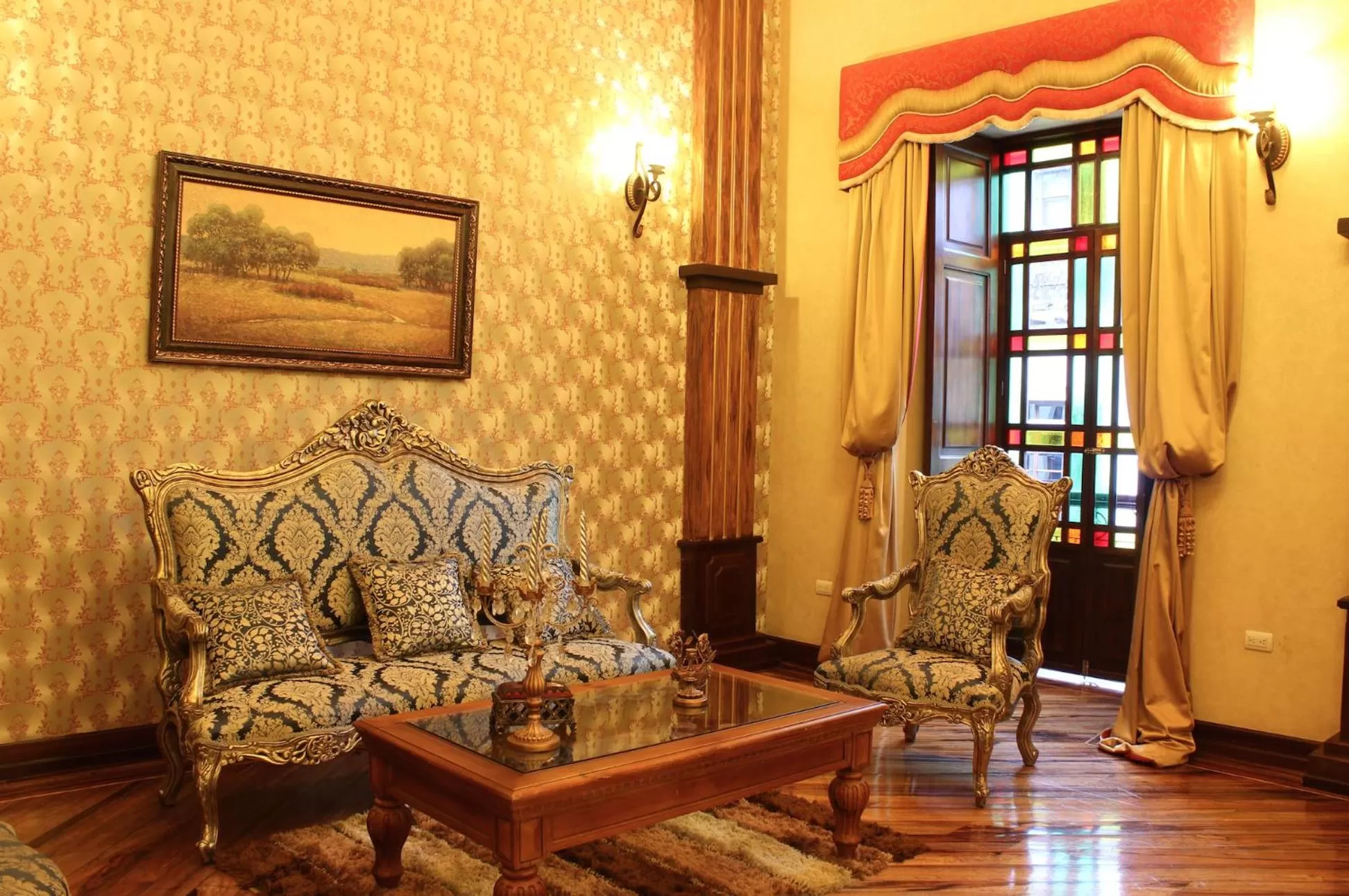 Living room in San Juan Hotel