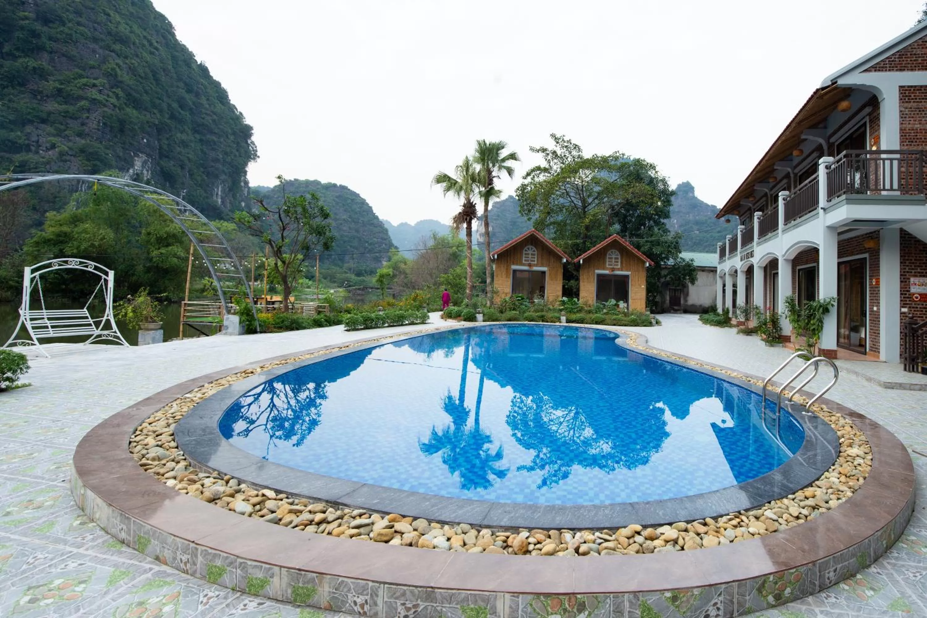 Swimming pool in HoangLong Riverside Homestay