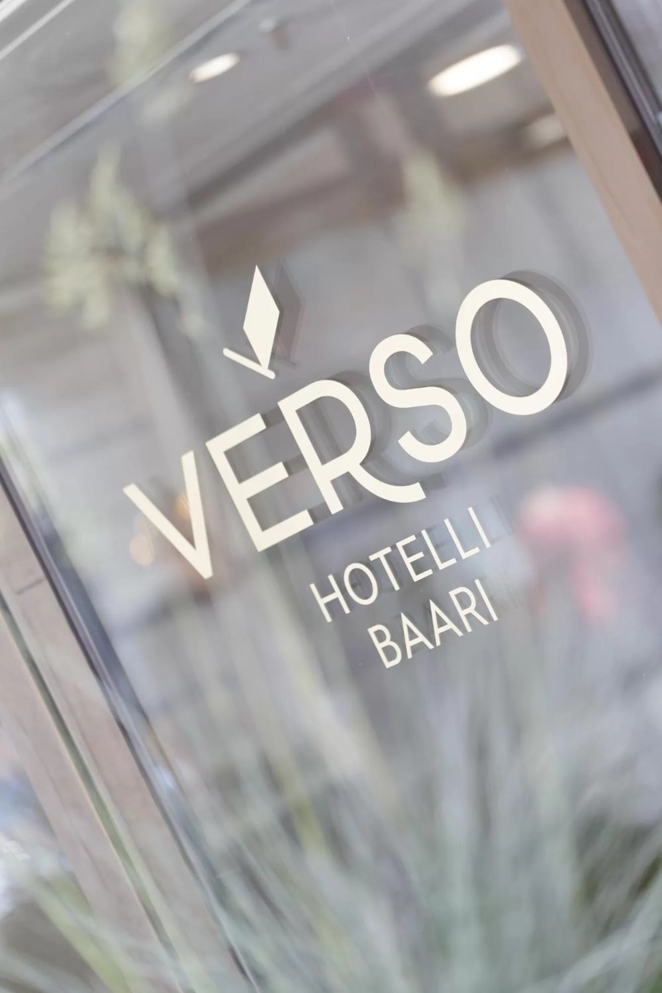 Property logo or sign in Hotel Verso