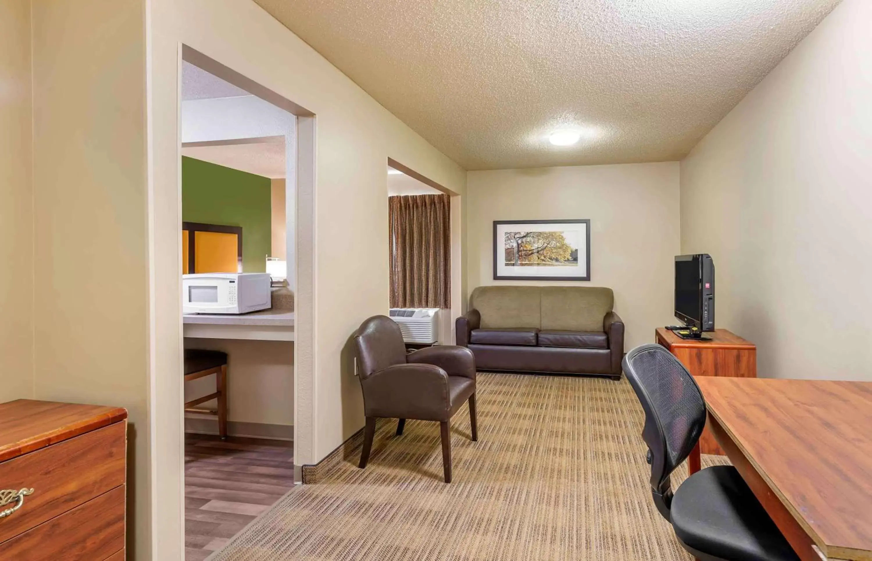 Bedroom, Seating Area in Extended Stay America Select Suites - Richmond - Innsbrook