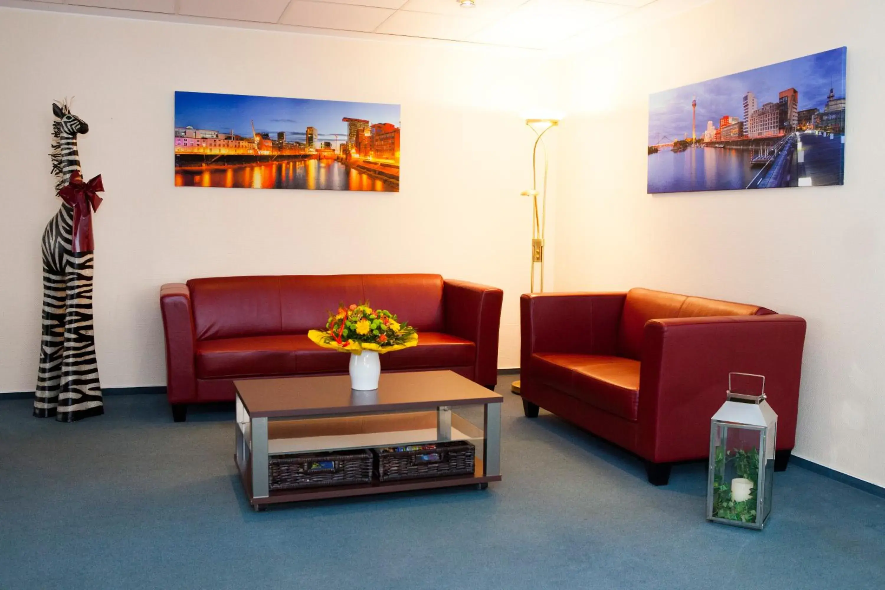 Lobby or reception, Seating Area in Hotel Am Düsseldorfer Platz