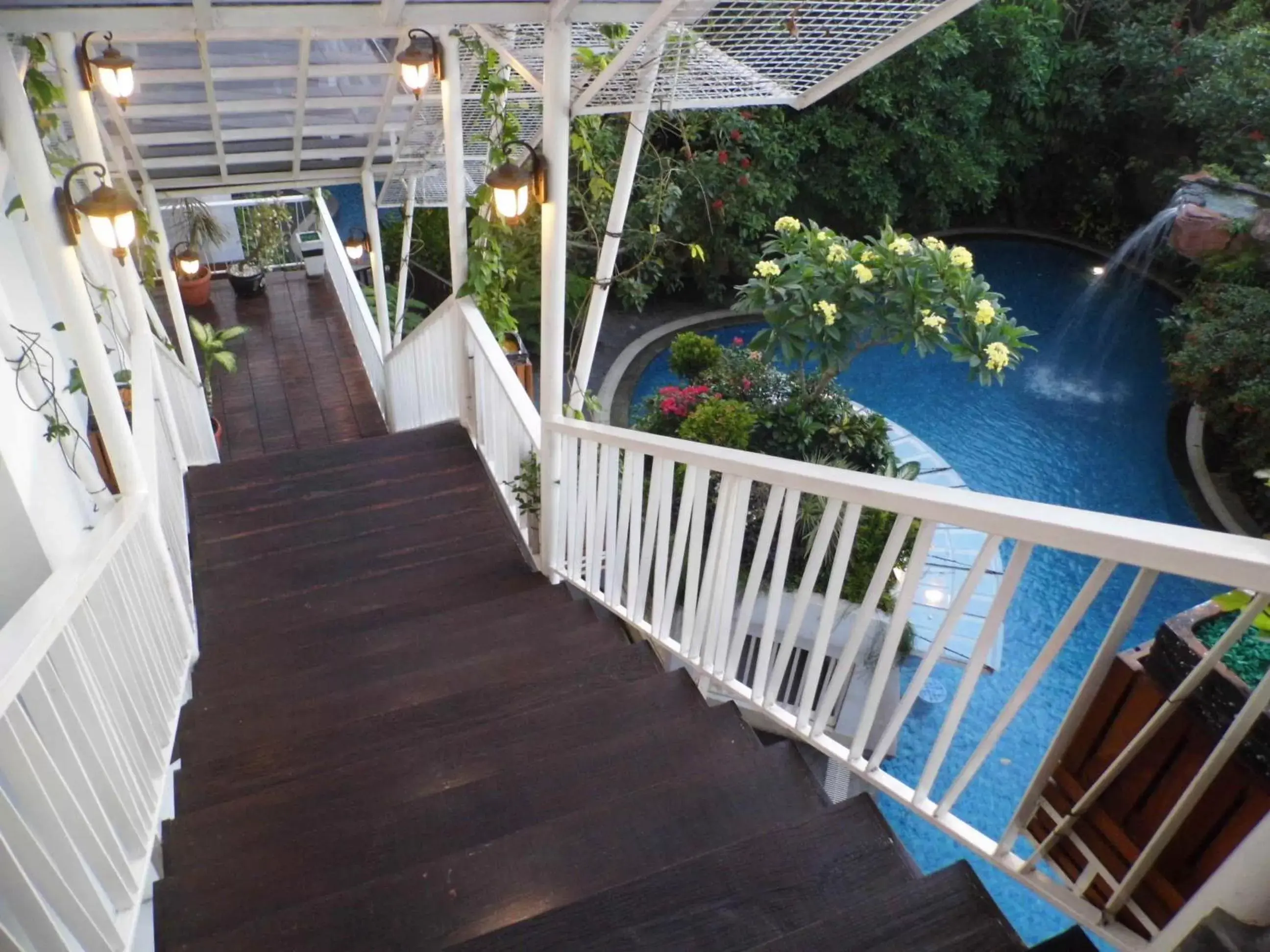 Swimming pool in Jambuluwuk Malioboro Hotel Yogyakarta