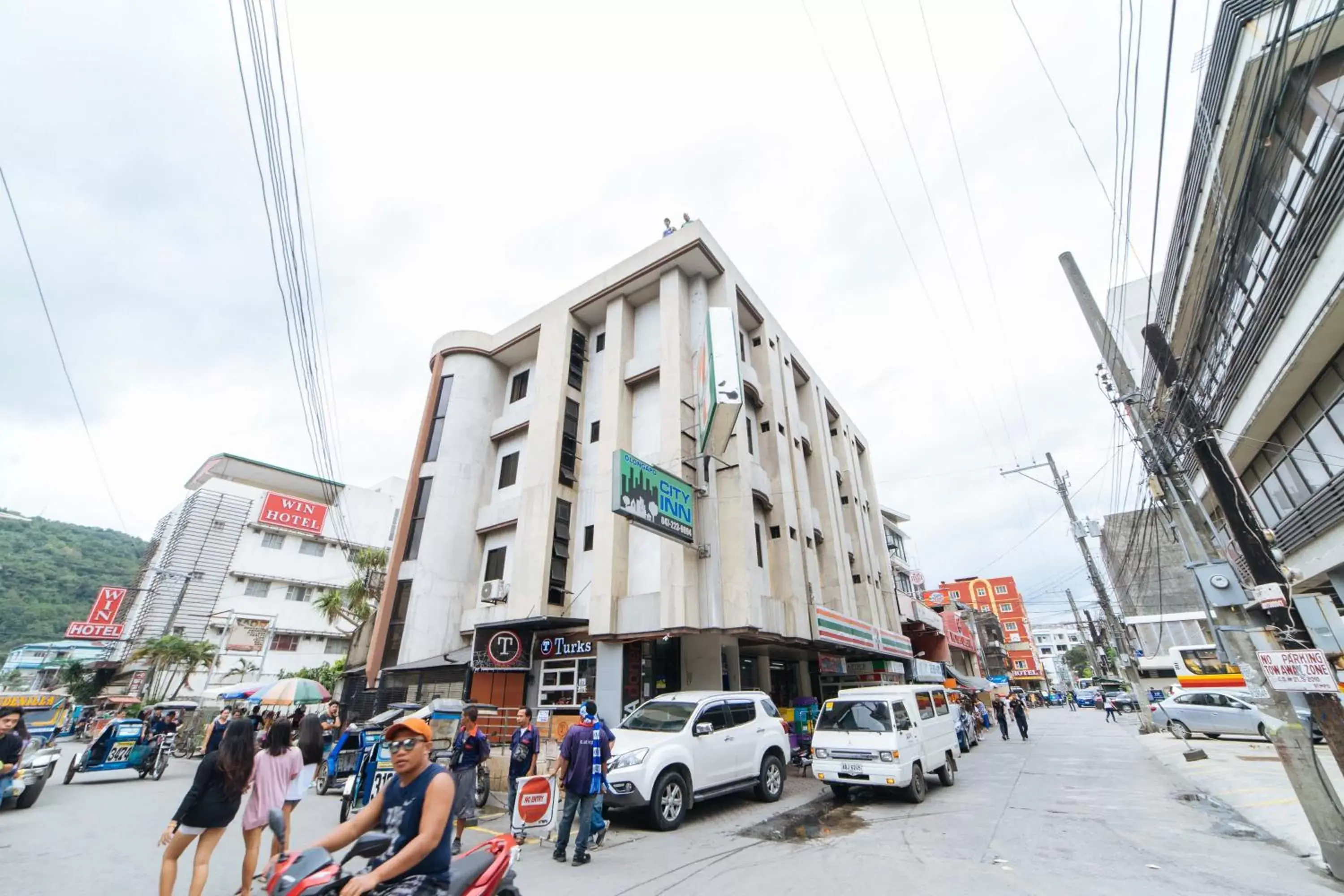 Property building in RedDoorz near Olongapo Bus Terminal