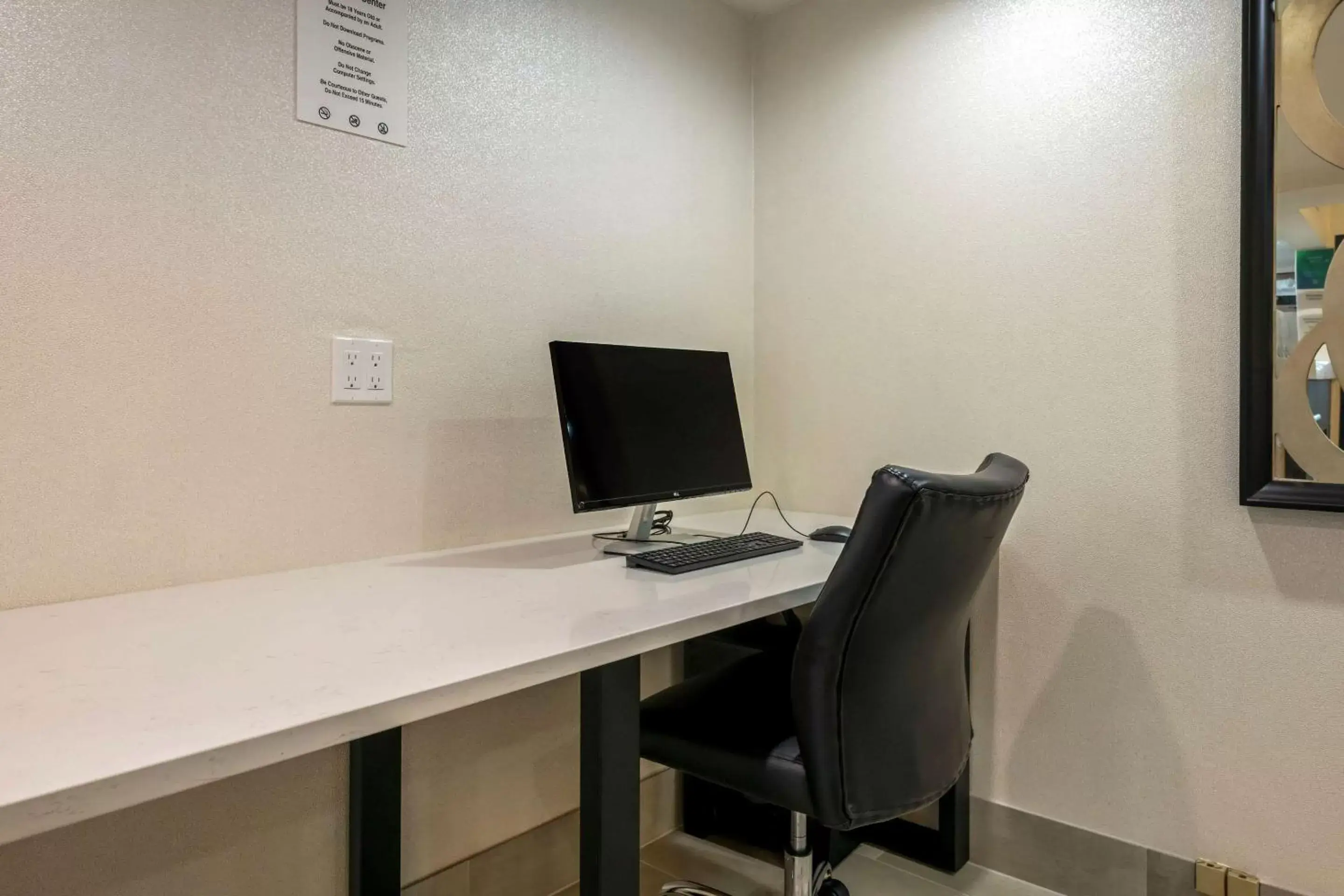 Business facilities in Quality Inn - Saint Augustine Outlet Mall