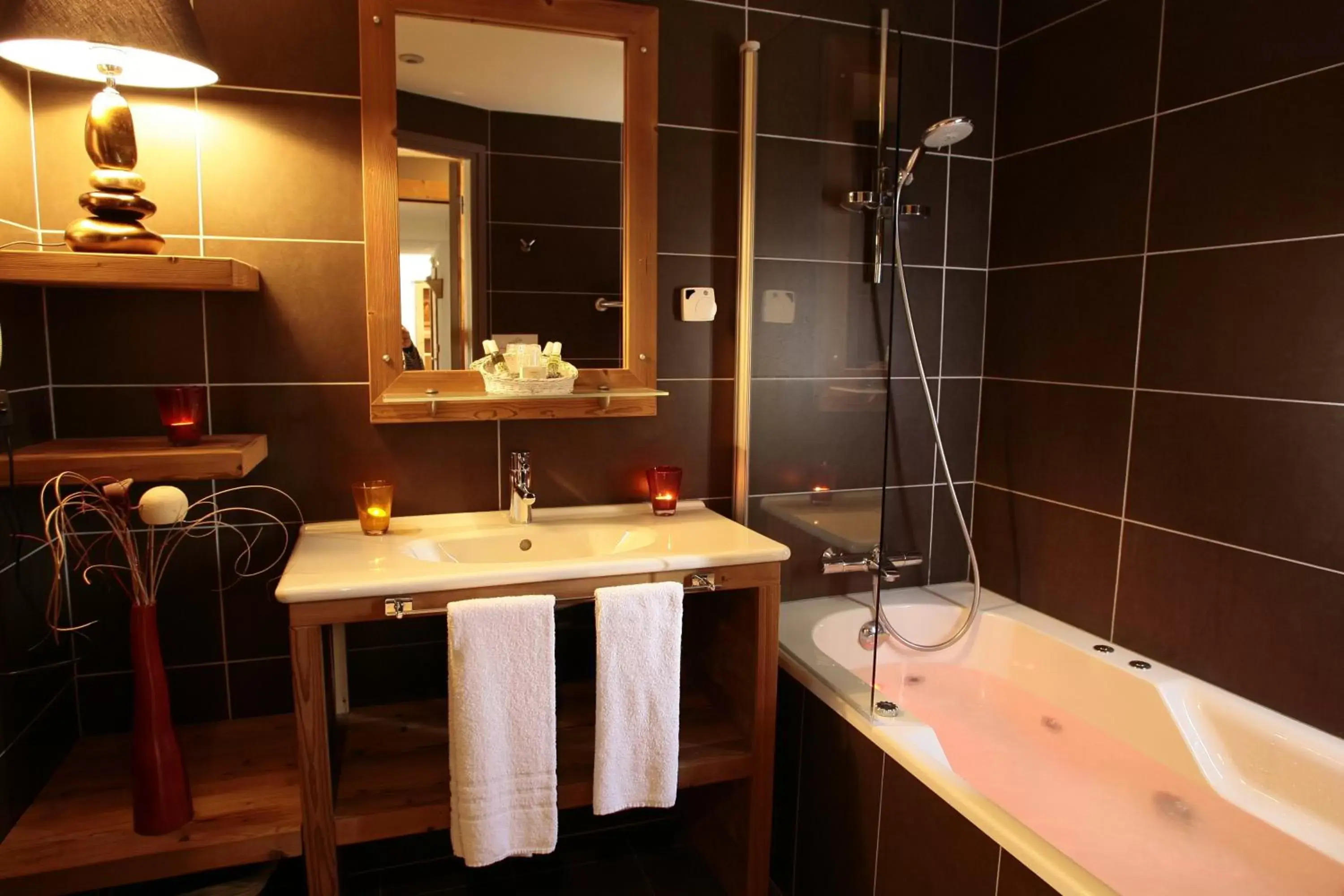 Bathroom in Hôtel et Spa les Clarines