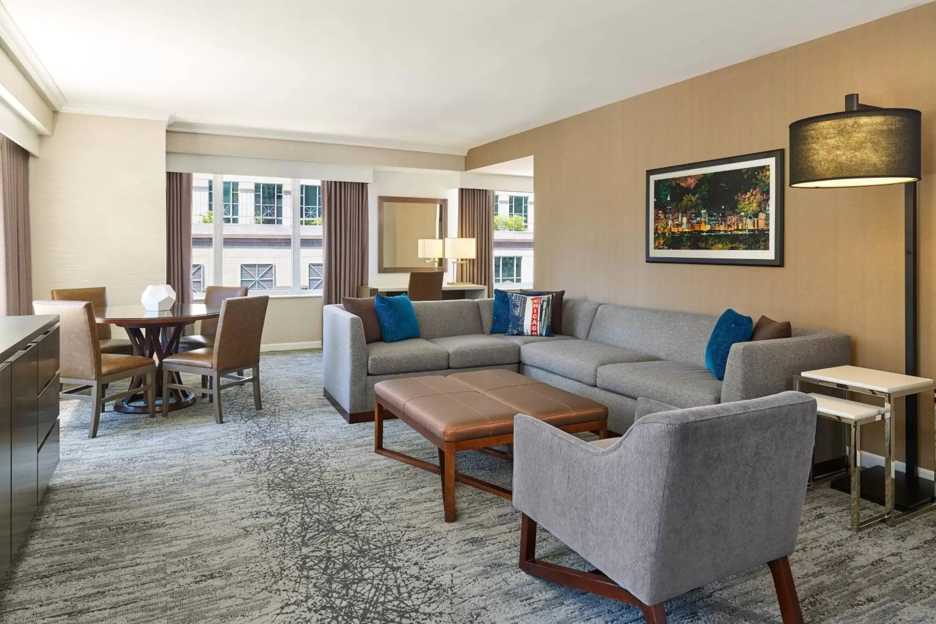 Photo of the whole room, Seating Area in The Westin Michigan Avenue Chicago