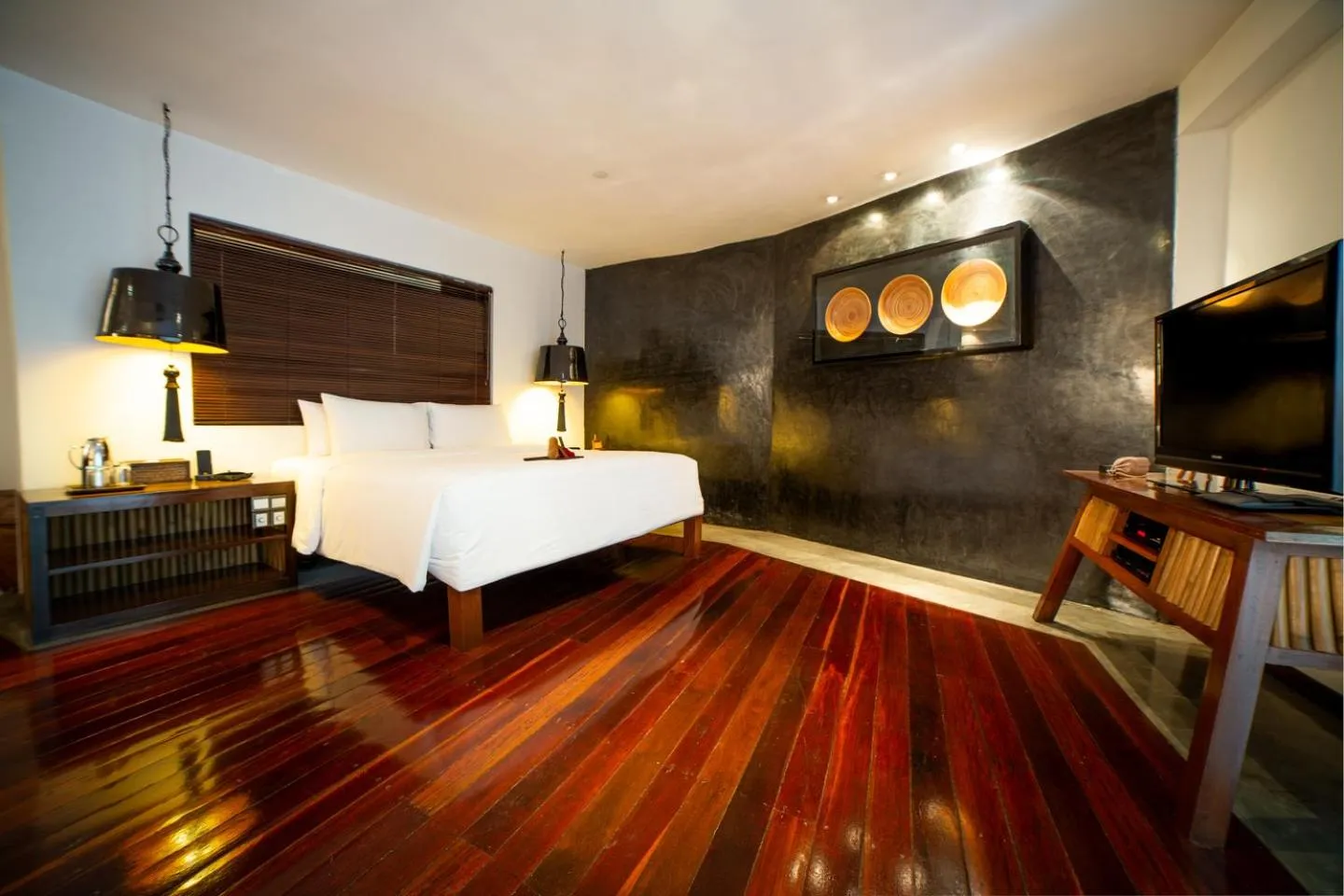 Bedroom, Bed in Villa Samadhi by Samadhi Age 12 and Above Only