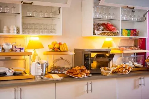 Breakfast in Hotel Les Trois Lys