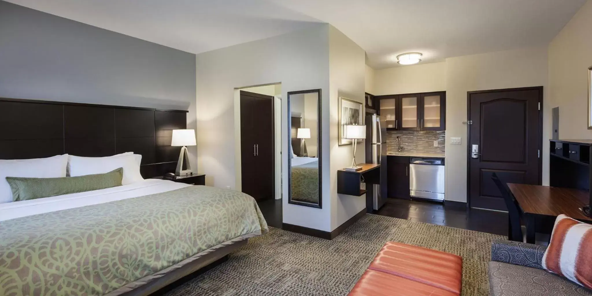 King Studio Suite with Mobility Accessible Tub - Non-Smoking in Staybridge Suites - Cedar Park - Austin N, an IHG Hotel