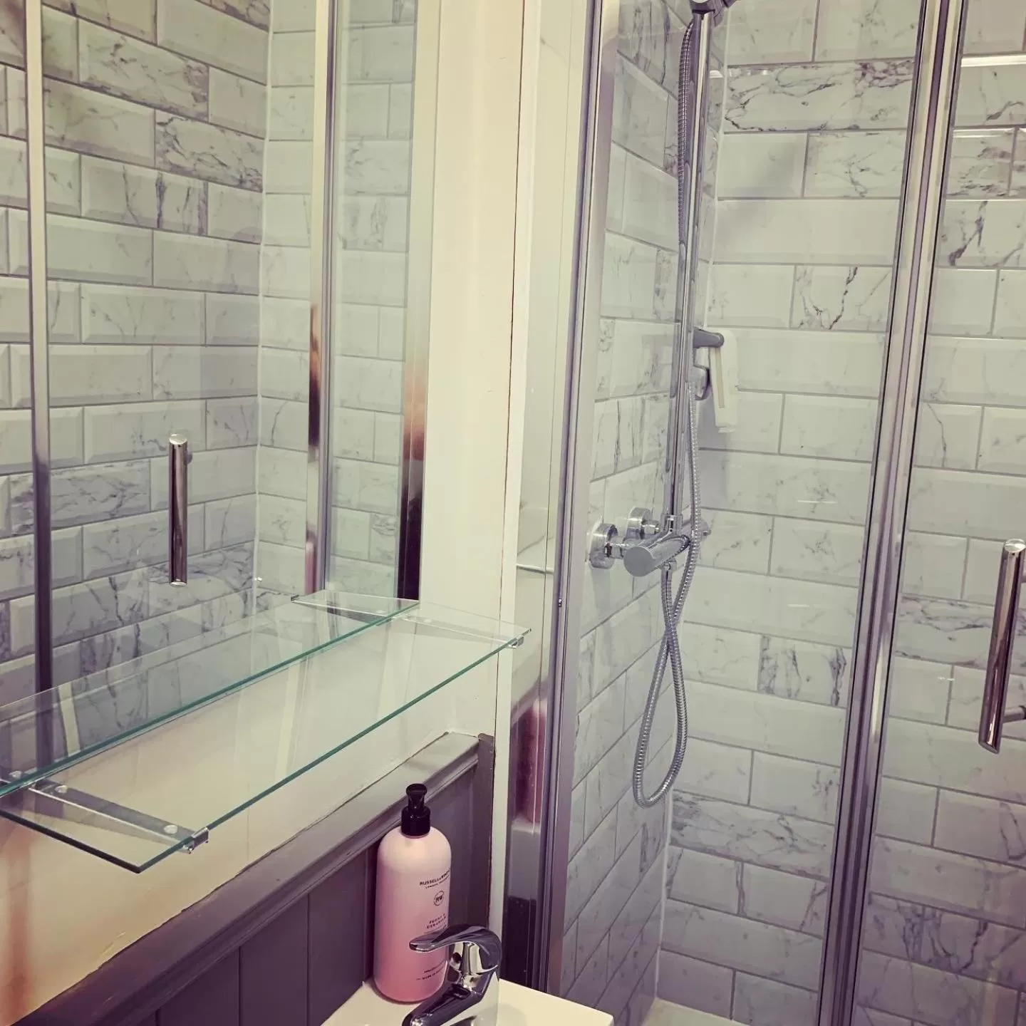 Bathroom in Black Bull Inn