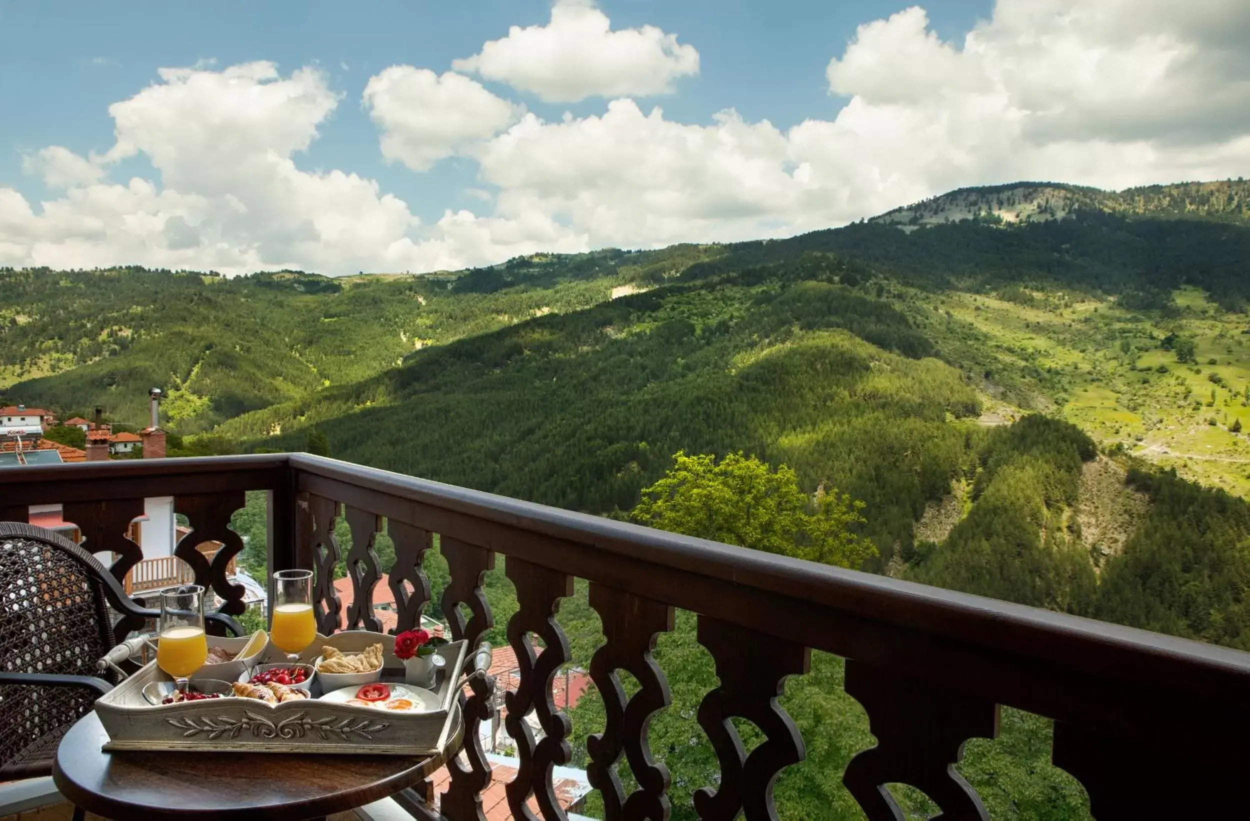 Balcony/Terrace, Mountain View in AROMA DRYOS SPA & ECO Hotel