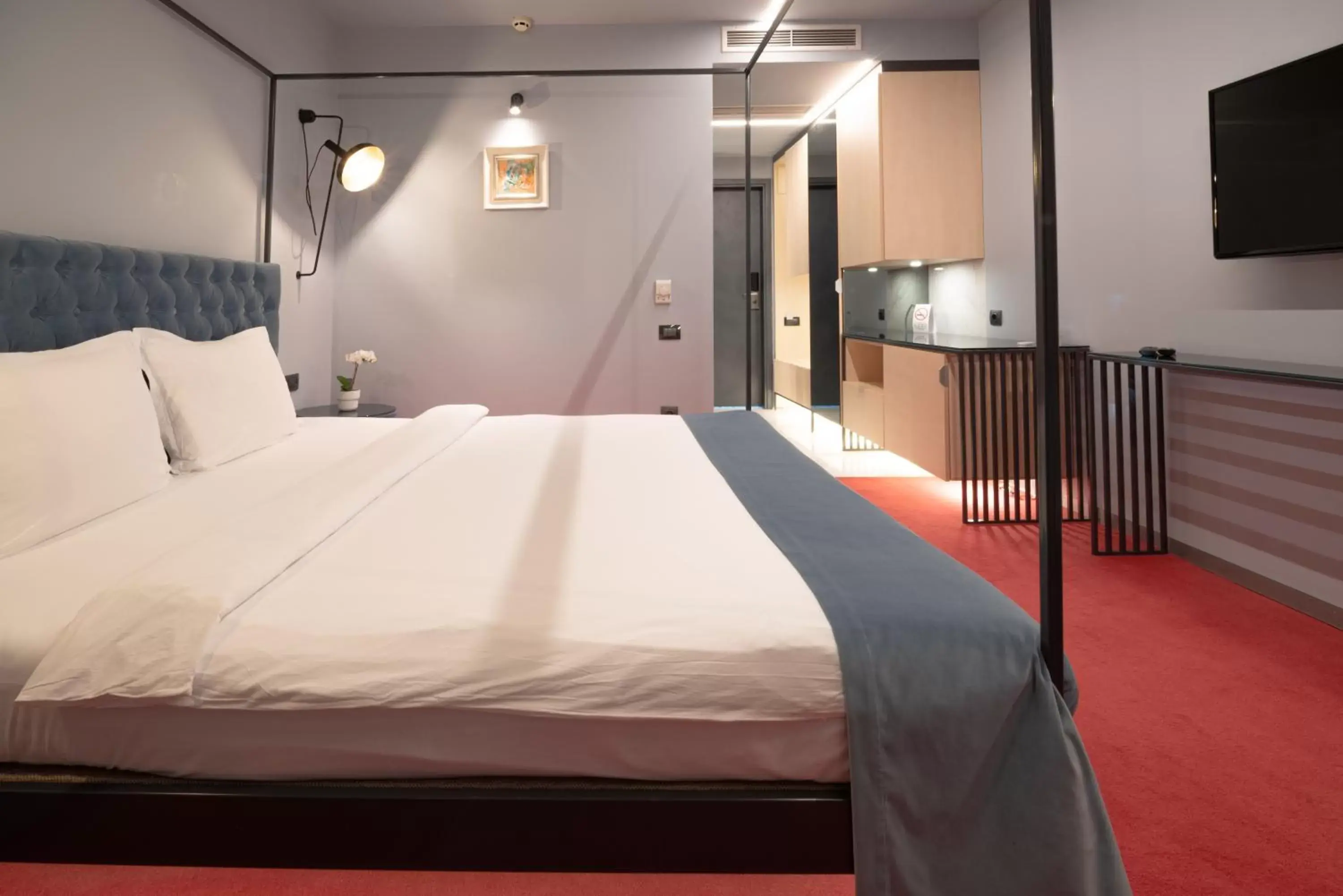 Bed in Vitosha Park Hotel - Free Indoor Pool & Parking Bed in Vitosha Park Hotel - Free Indoor Pool & Parking