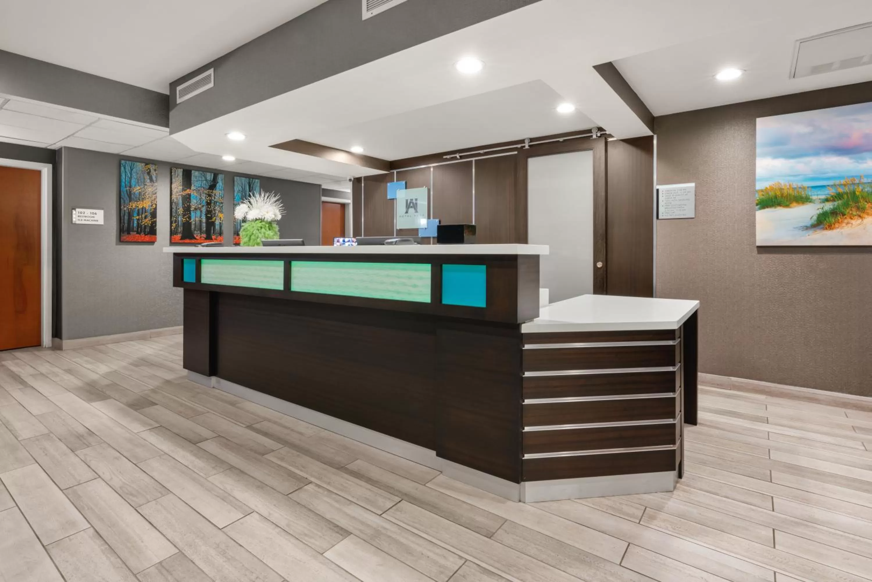 Lobby or reception in Hotel Aura SFO Airport FREE SHUTTLE