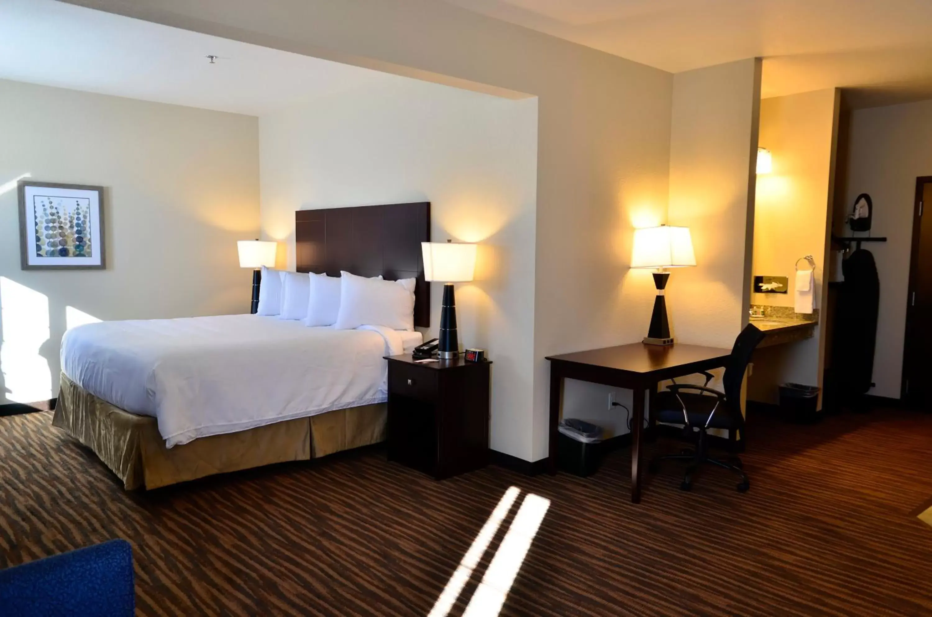 Bed in Cobblestone Inn & Suites - Holstein Bed in Cobblestone Inn & Suites - Holstein