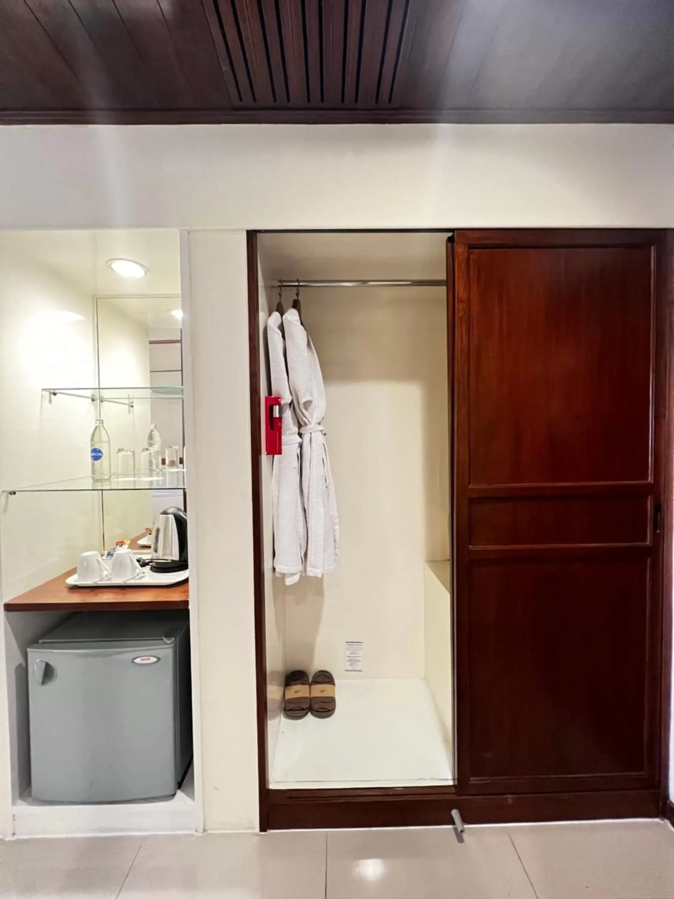 Bedroom, Bathroom in Mercure Chiang Mai