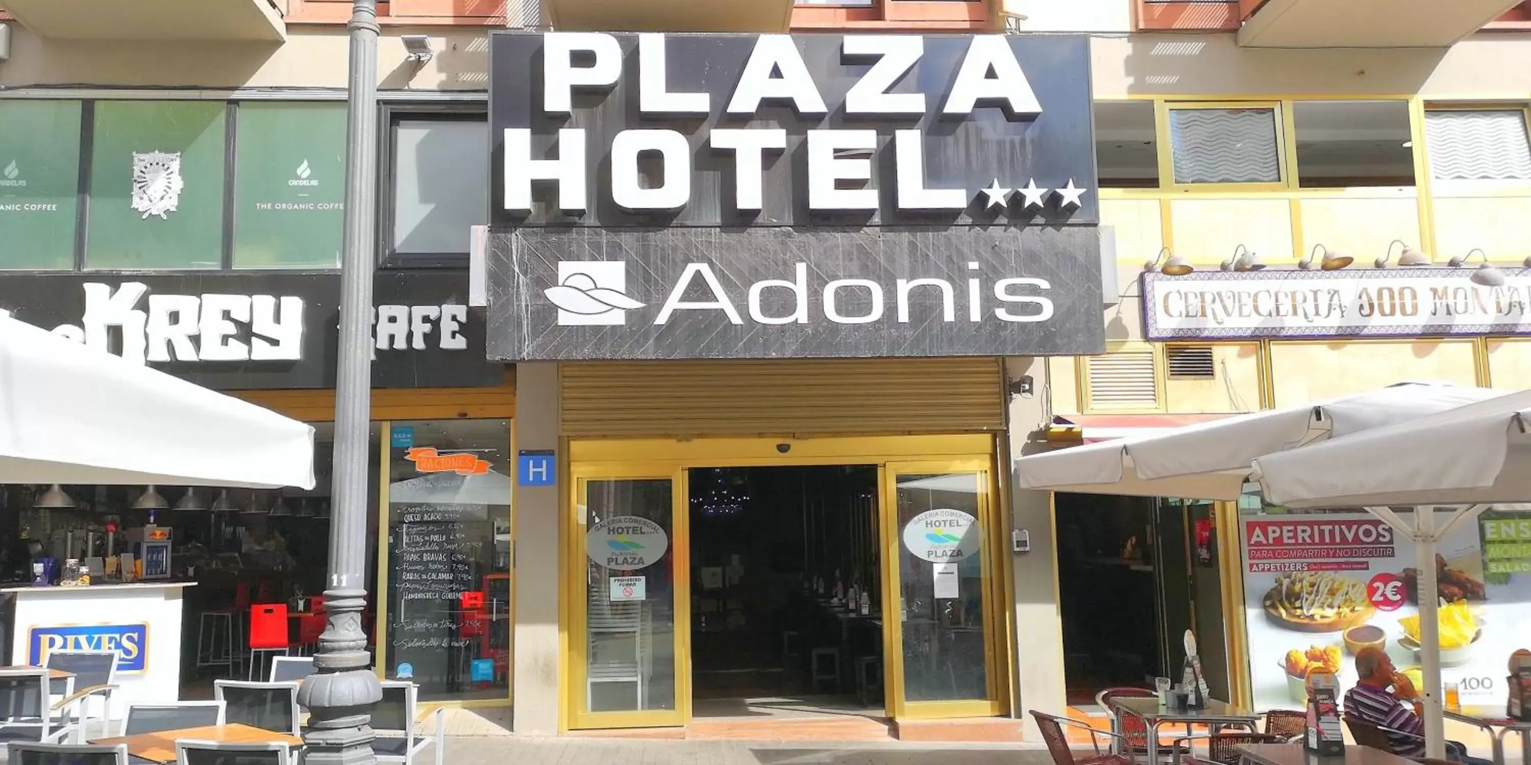 Property building in Hotel Adonis Plaza