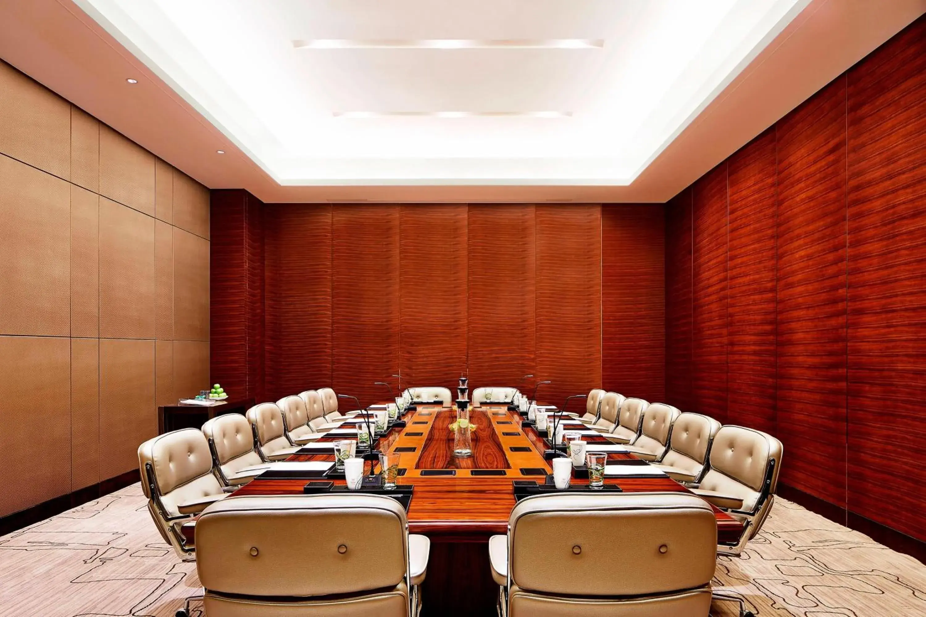 Meeting/conference room in Sheraton Grand Zhengzhou Hotel