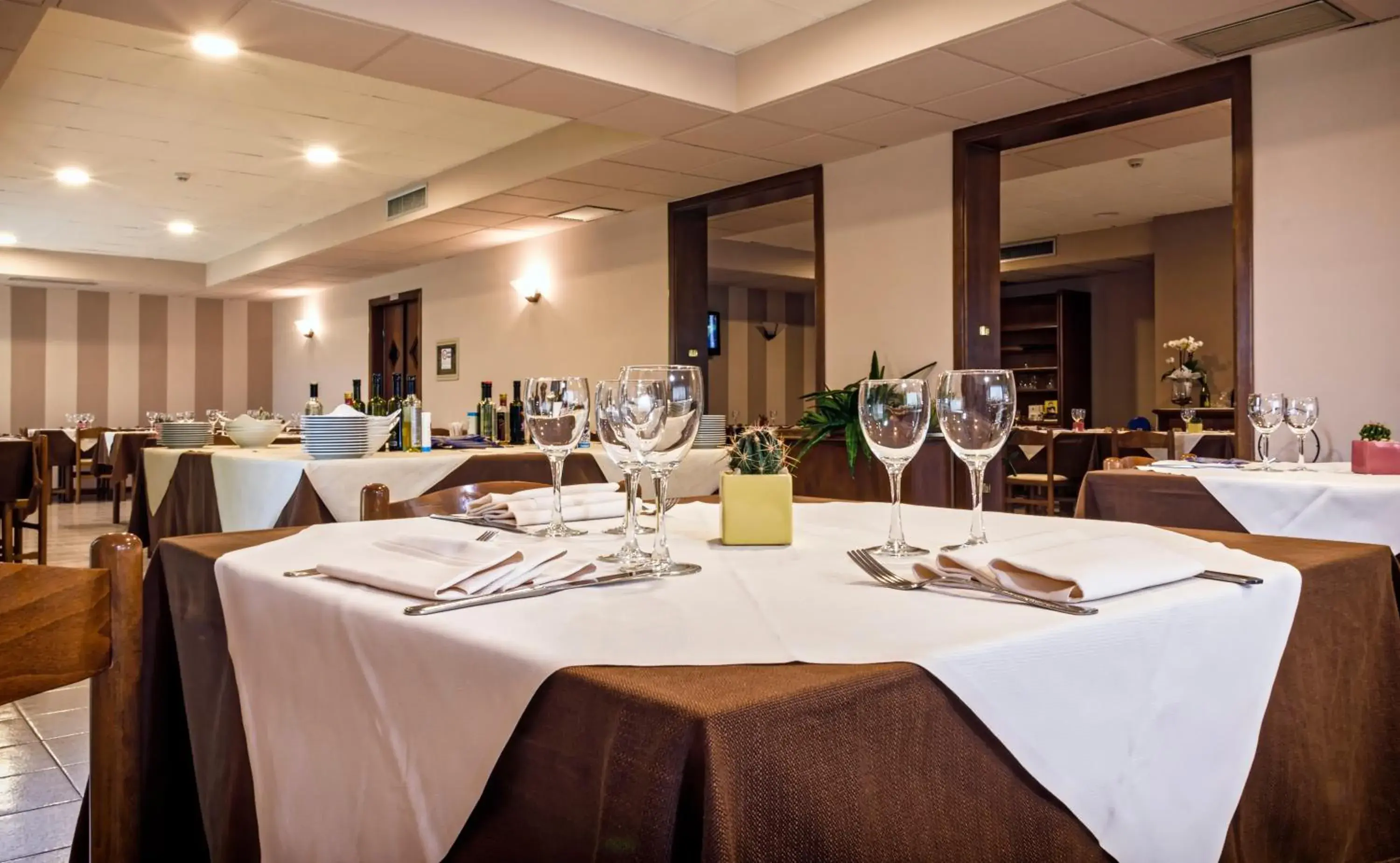Restaurant/Places to Eat in Albergo Papillon