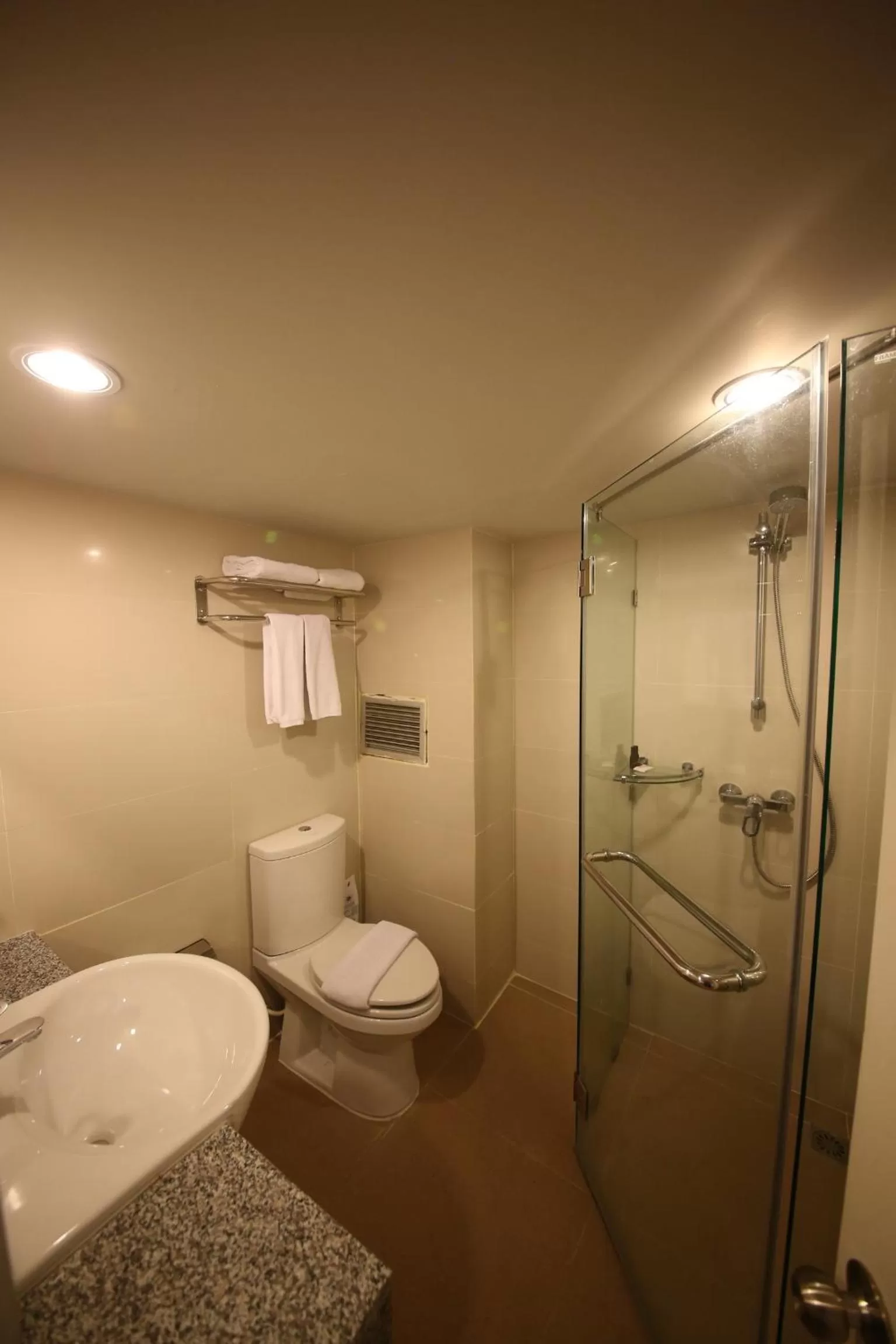 Shower in Sunshine Hotel & Residences