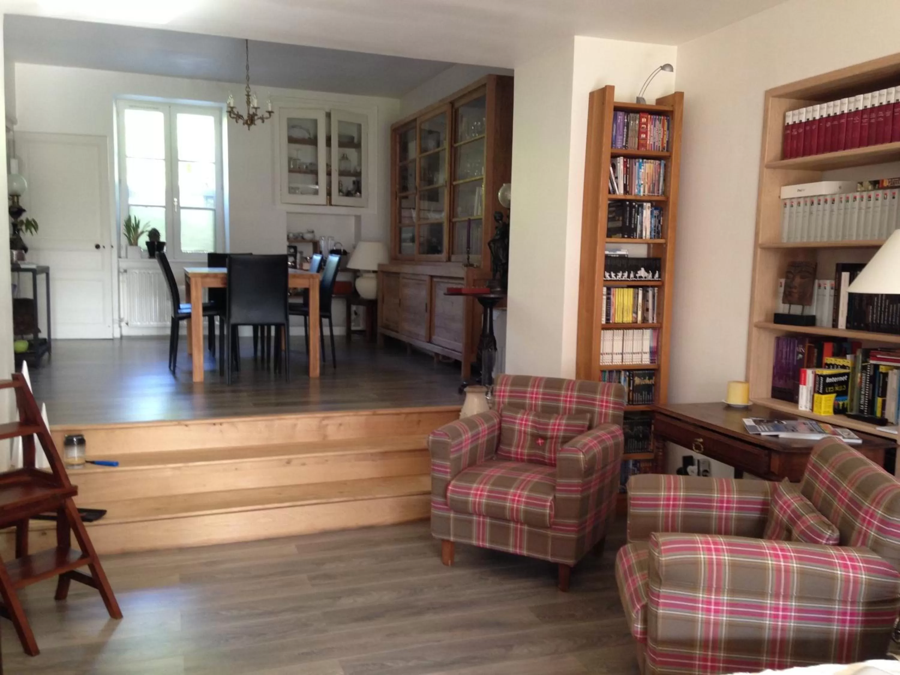 Library in Les Chambres Lauryvan