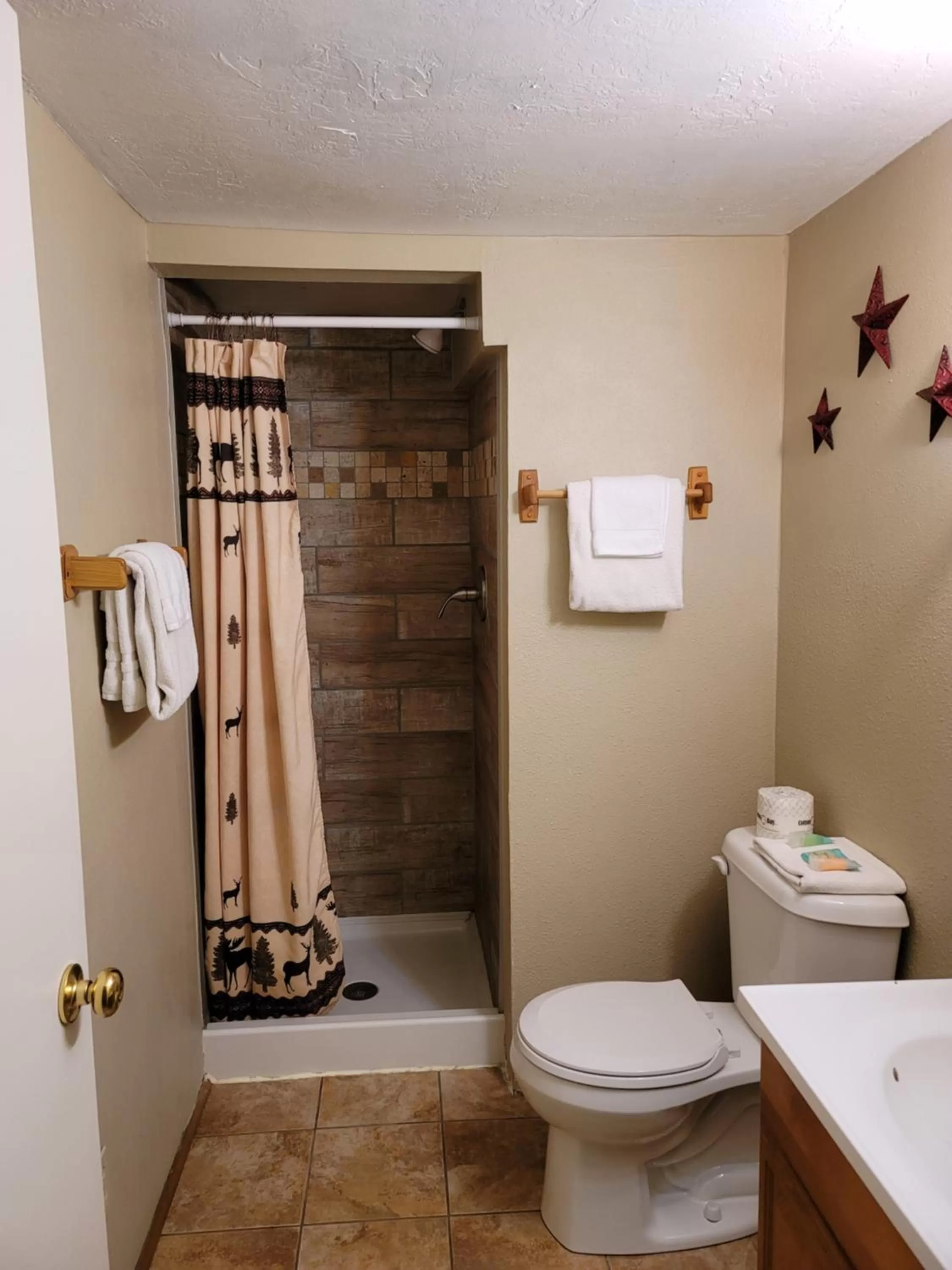 Riverfront Motel & Cabins