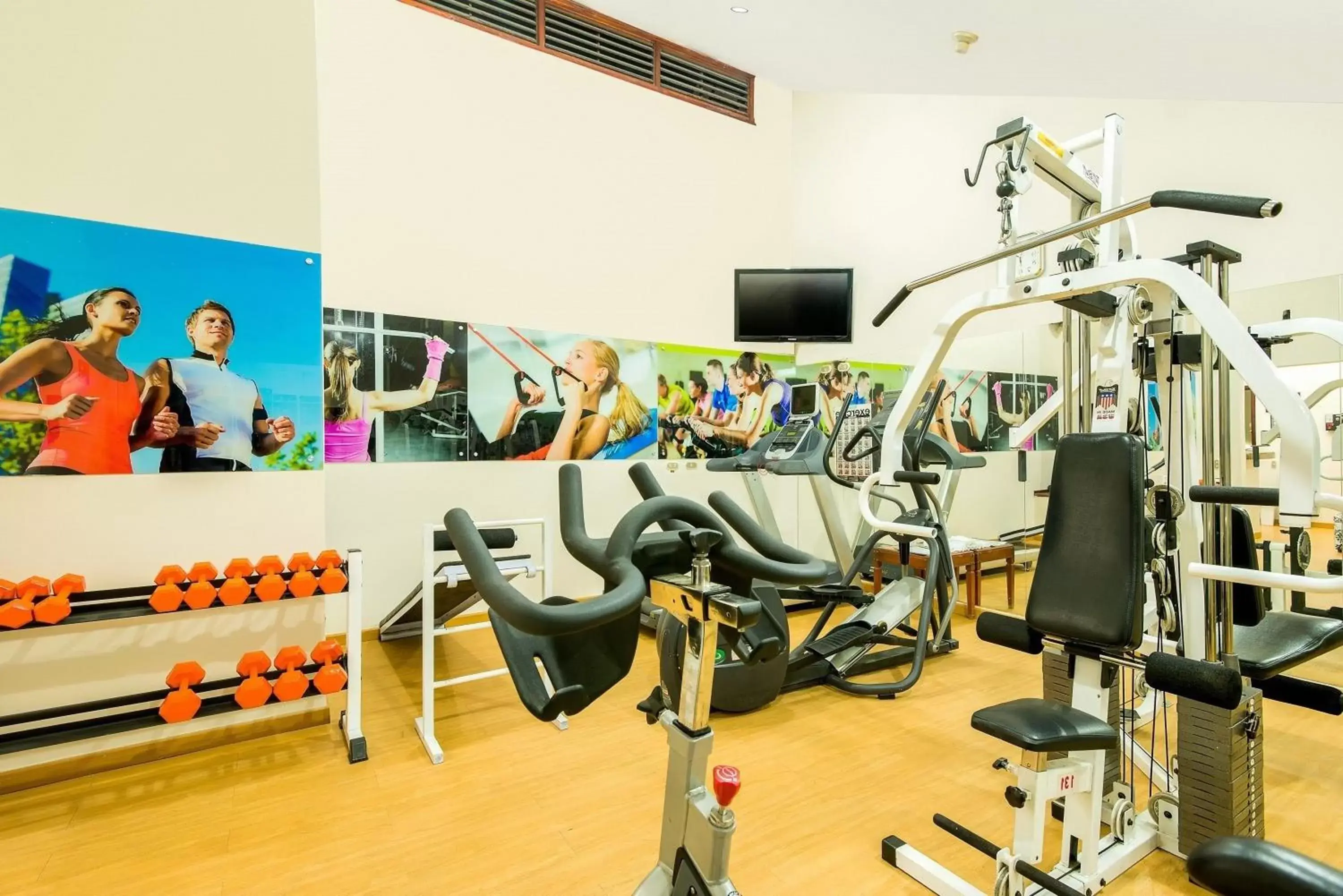 Fitness centre/facilities, Fitness Center/Facilities in Hotel Dann Carlton Bogota